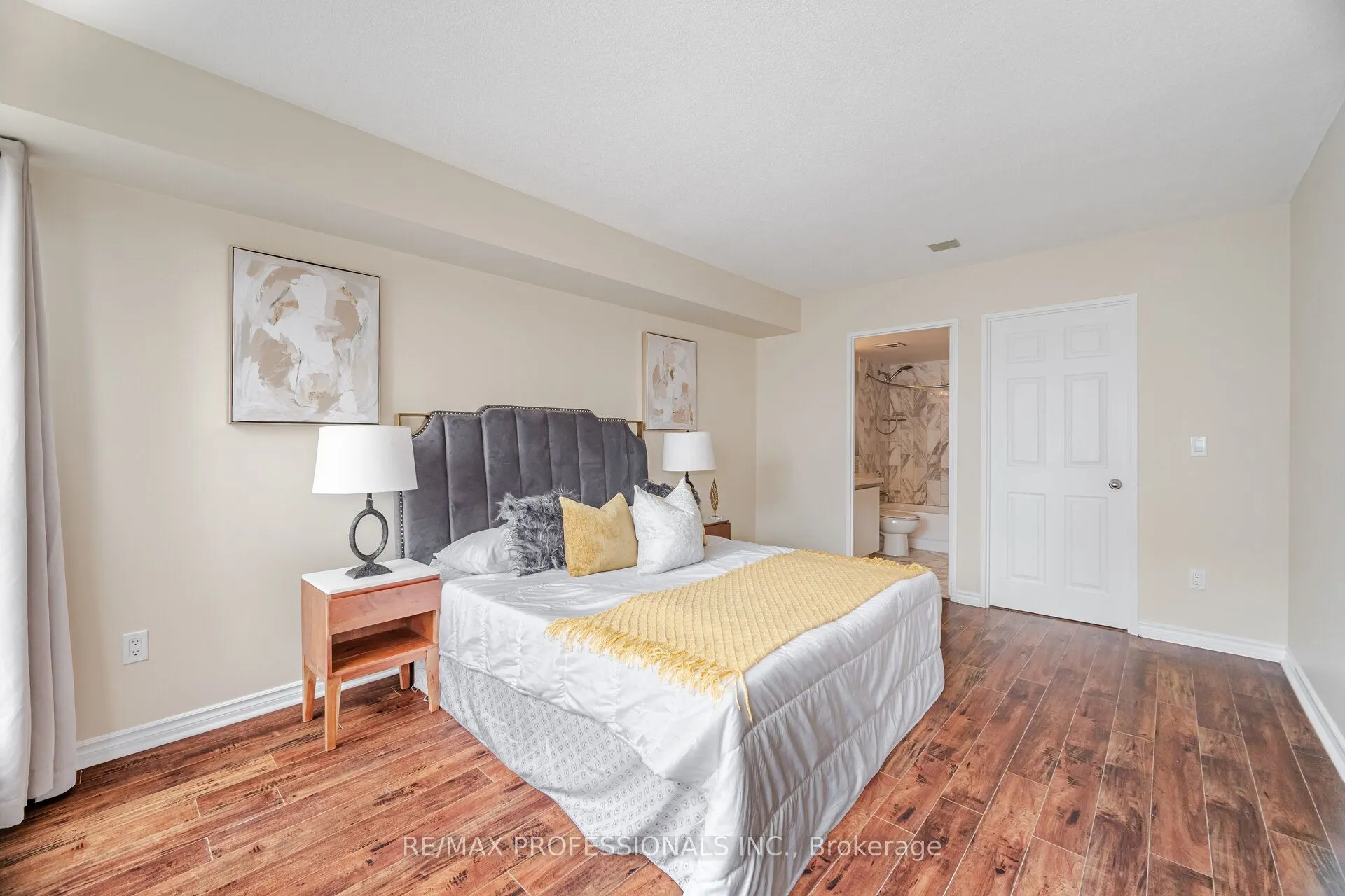 335 Webb Drive, #1606