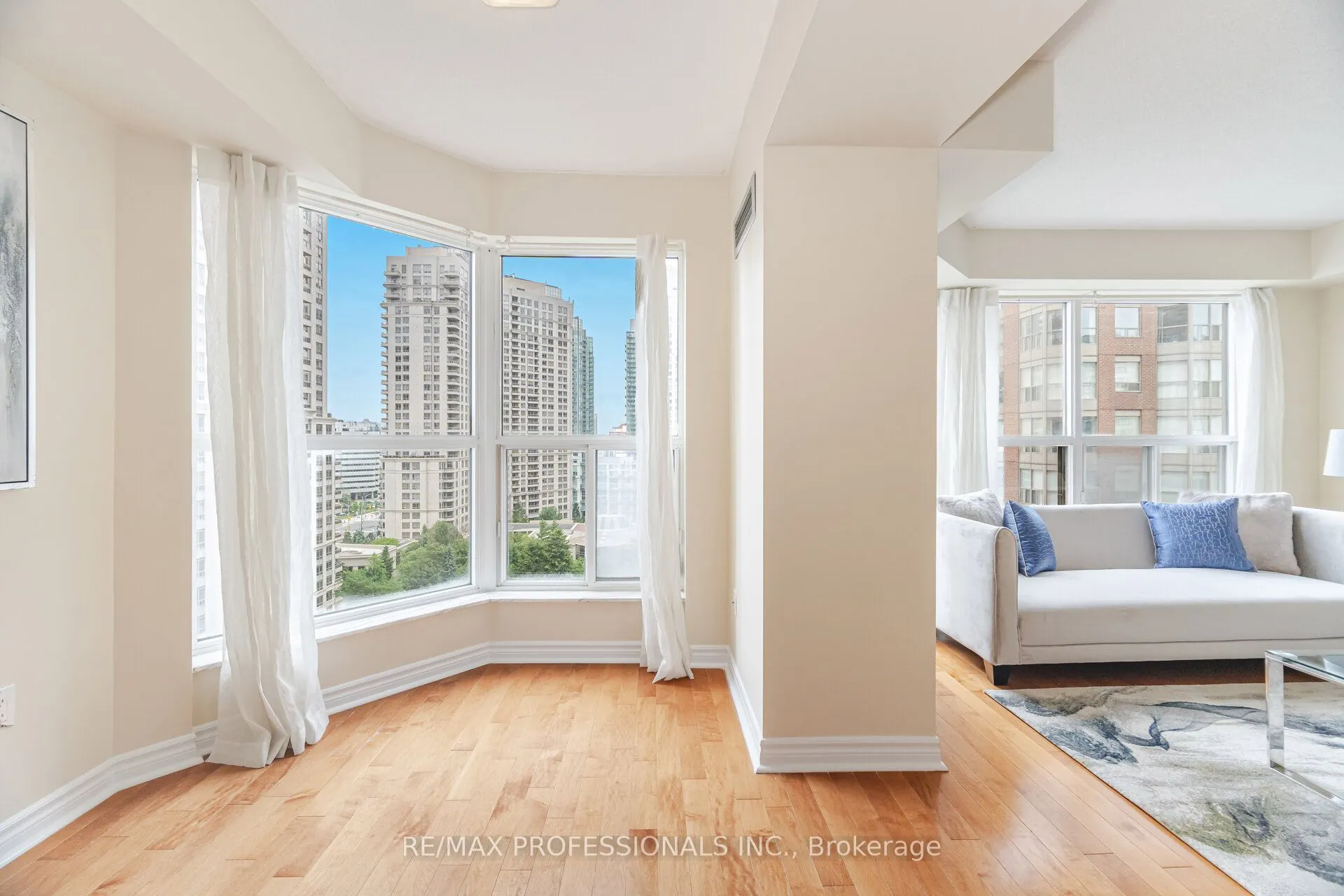 335 Webb Drive, #1606