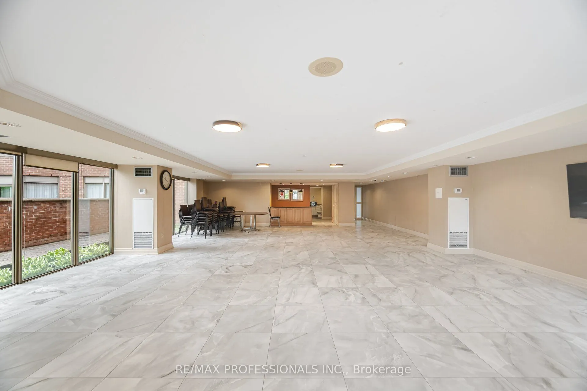 335 Webb Drive, #1606
