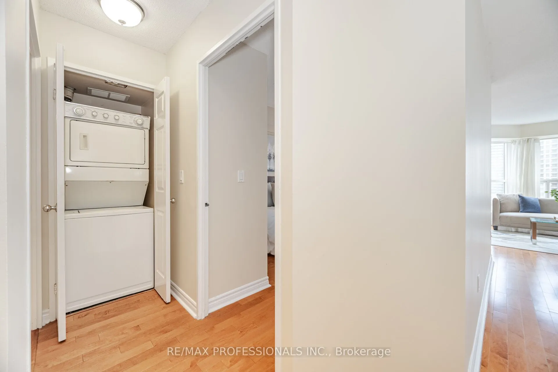 335 Webb Drive, #1606