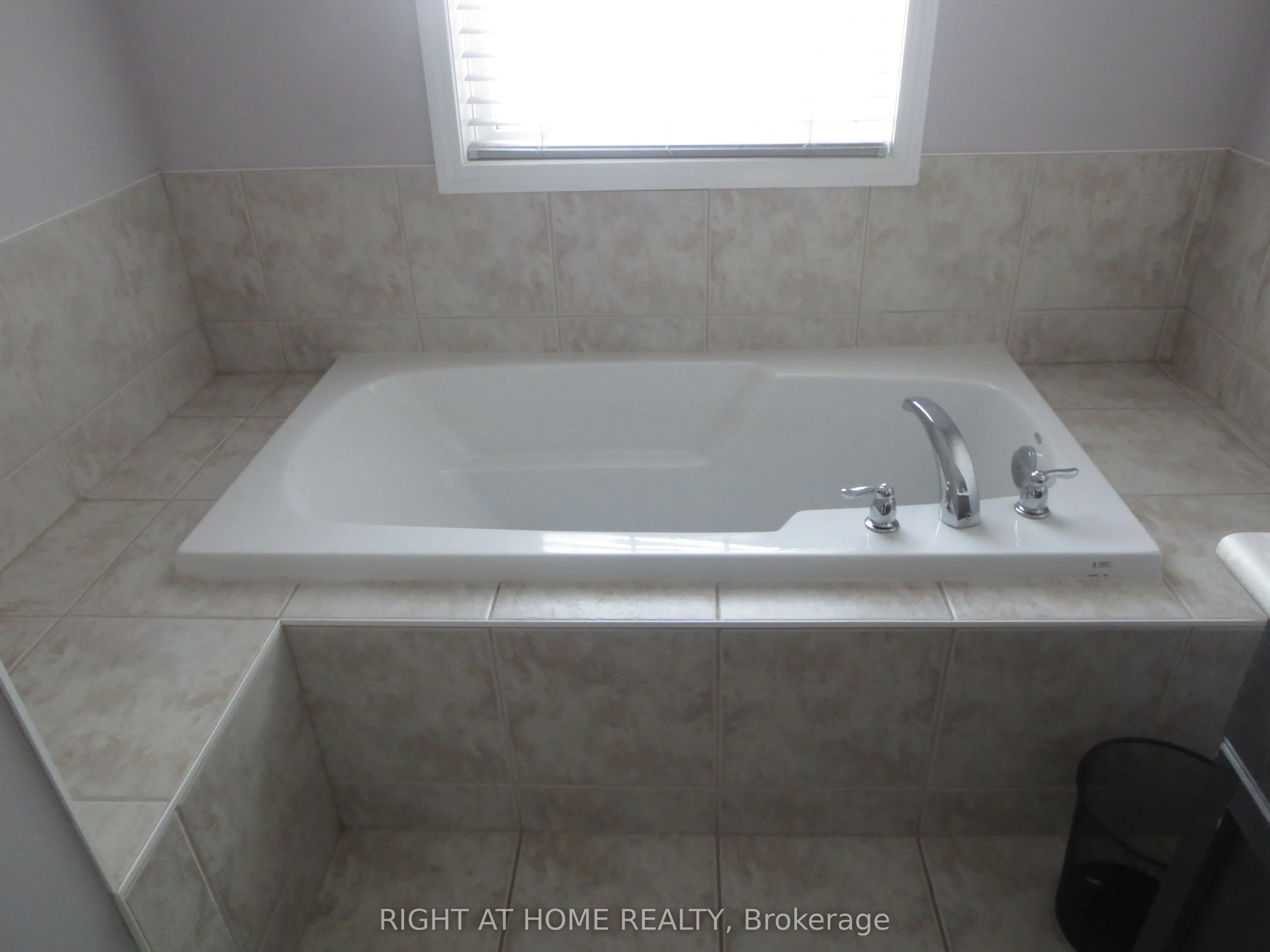 2438 Shadow Court