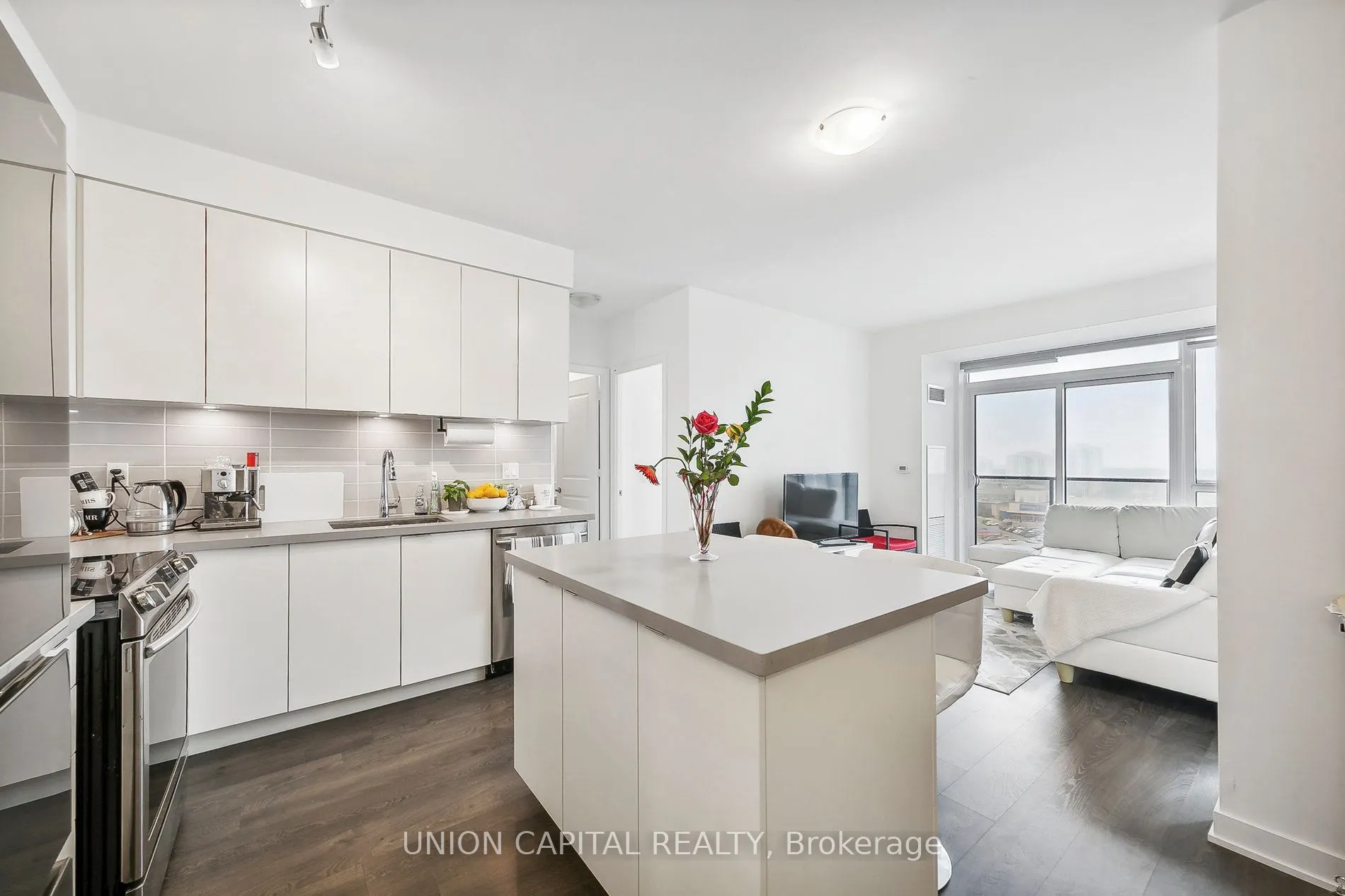 4699 GLEN ERIN Drive, #01