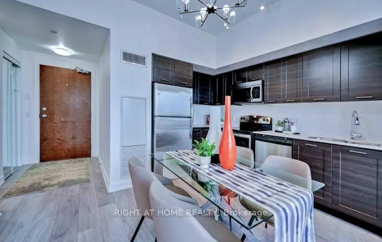 2220 Lake Shore Boulevard W, #2601