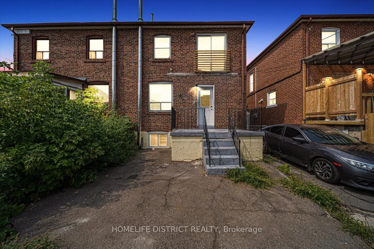 2055 Eglinton Avenue W