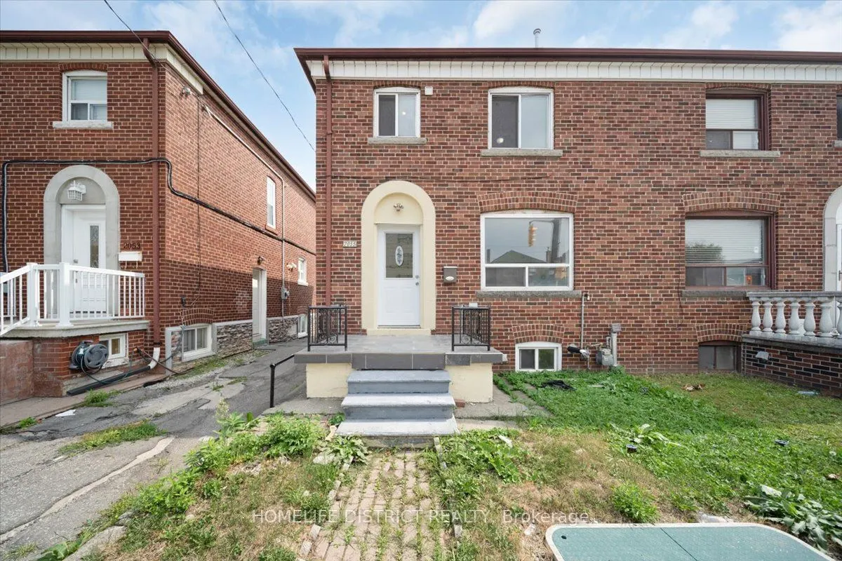 2055 Eglinton Avenue W