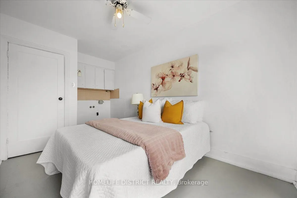 2055 Eglinton Avenue W