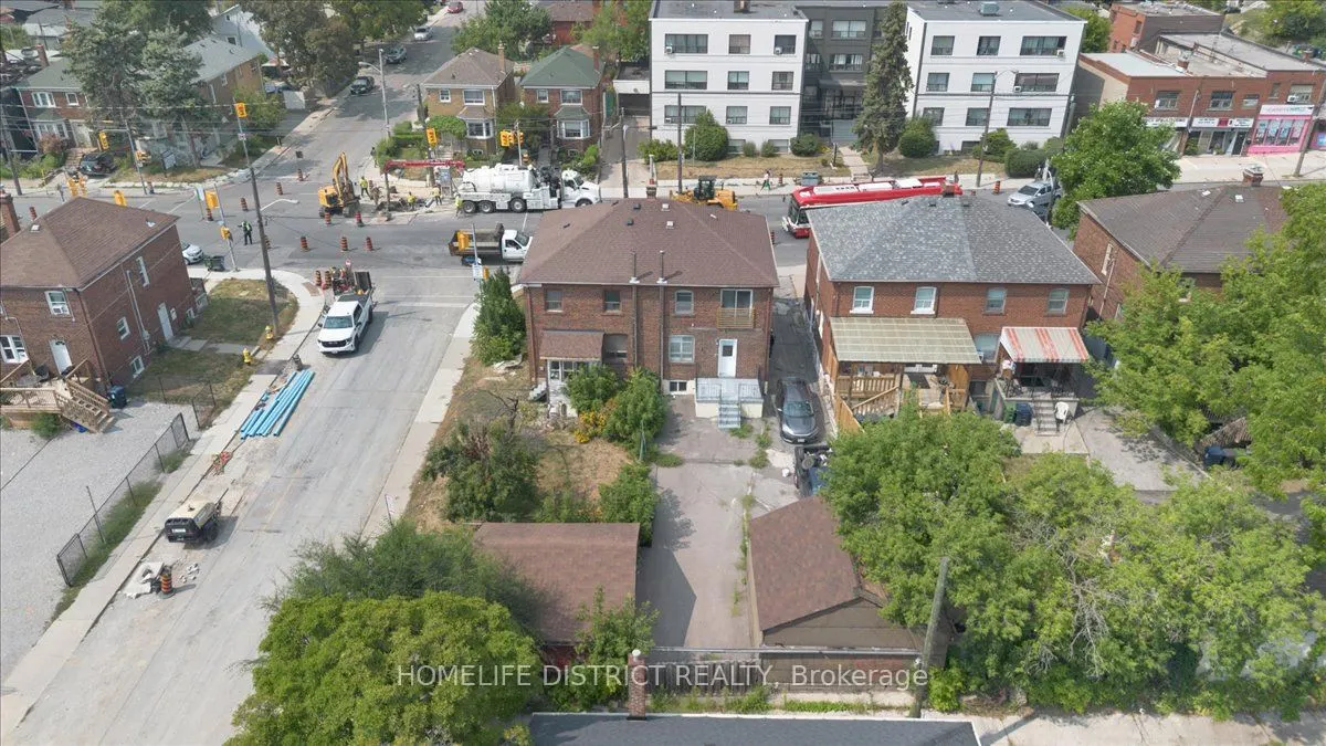 2055 Eglinton Avenue W