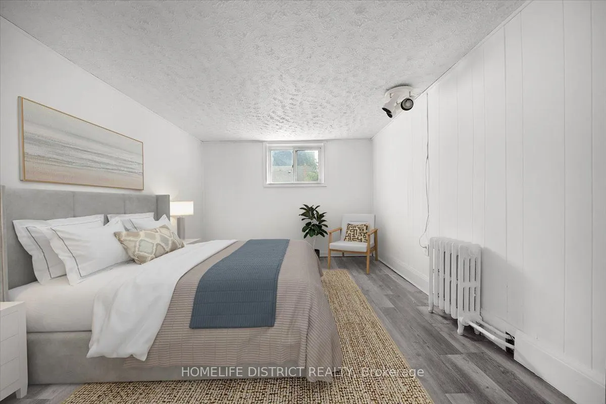 2055 Eglinton Avenue W