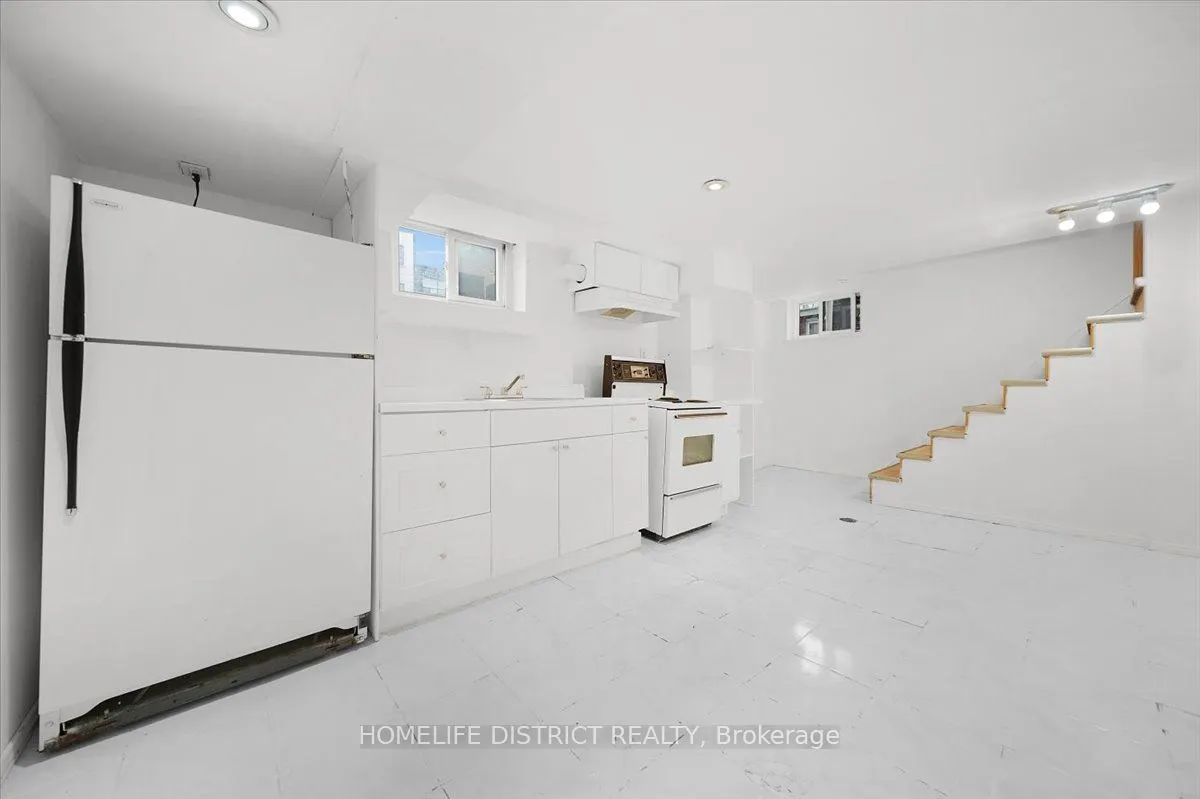 2055 Eglinton Avenue W