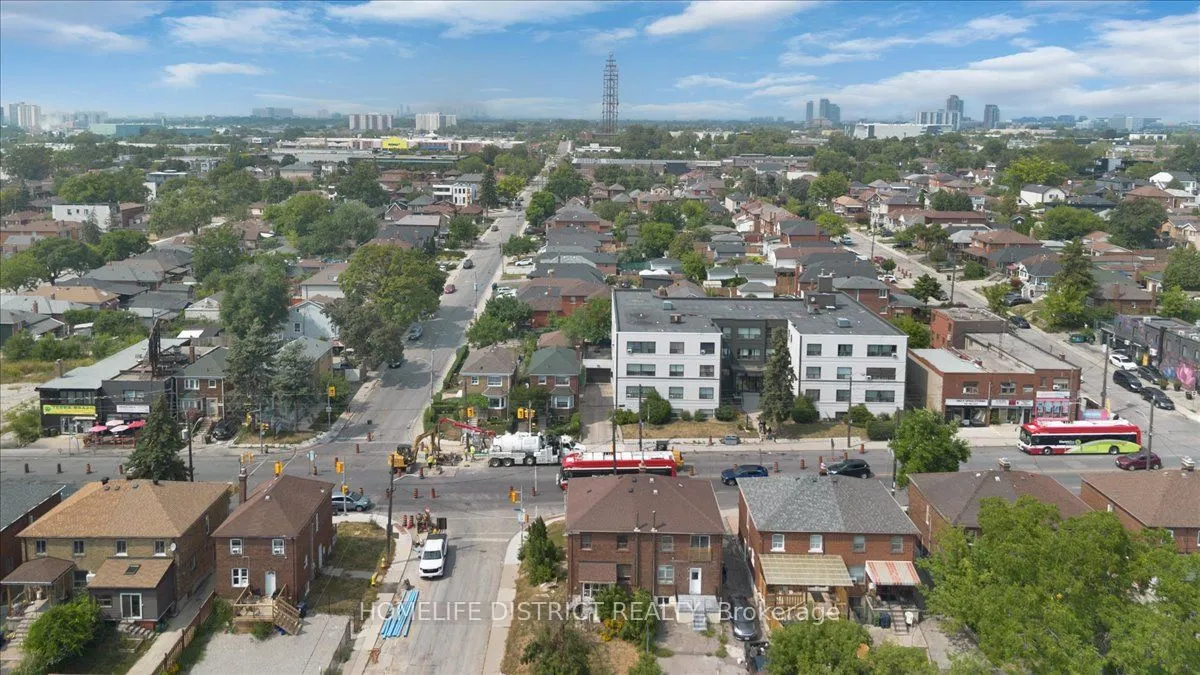 2055 Eglinton Avenue W