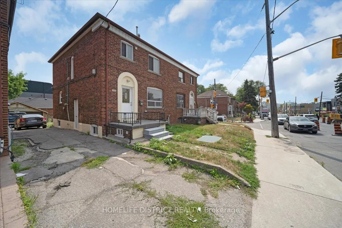 2055 Eglinton Avenue W