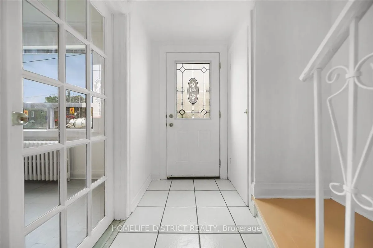 2055 Eglinton Avenue W