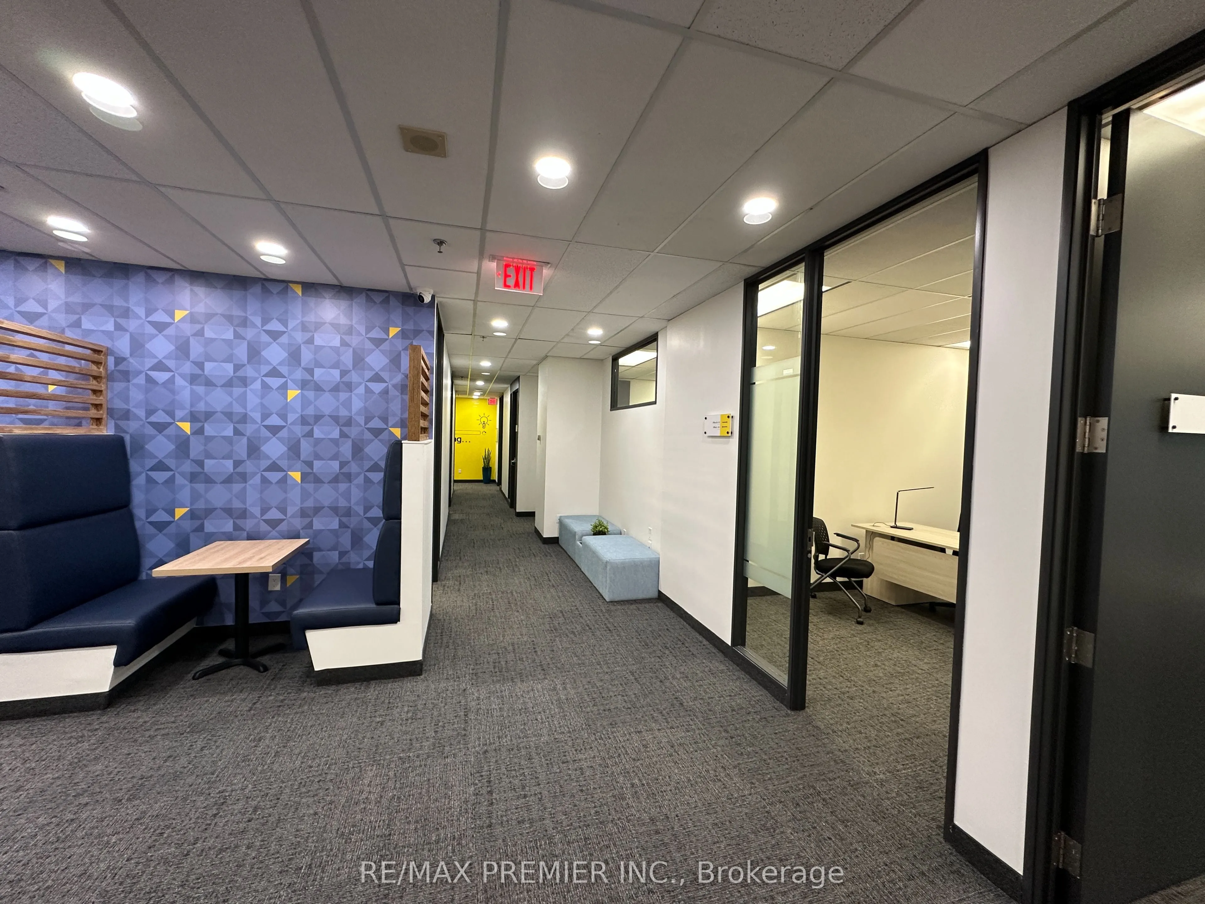 350 Burnhamthorpe Road W, #200-B01