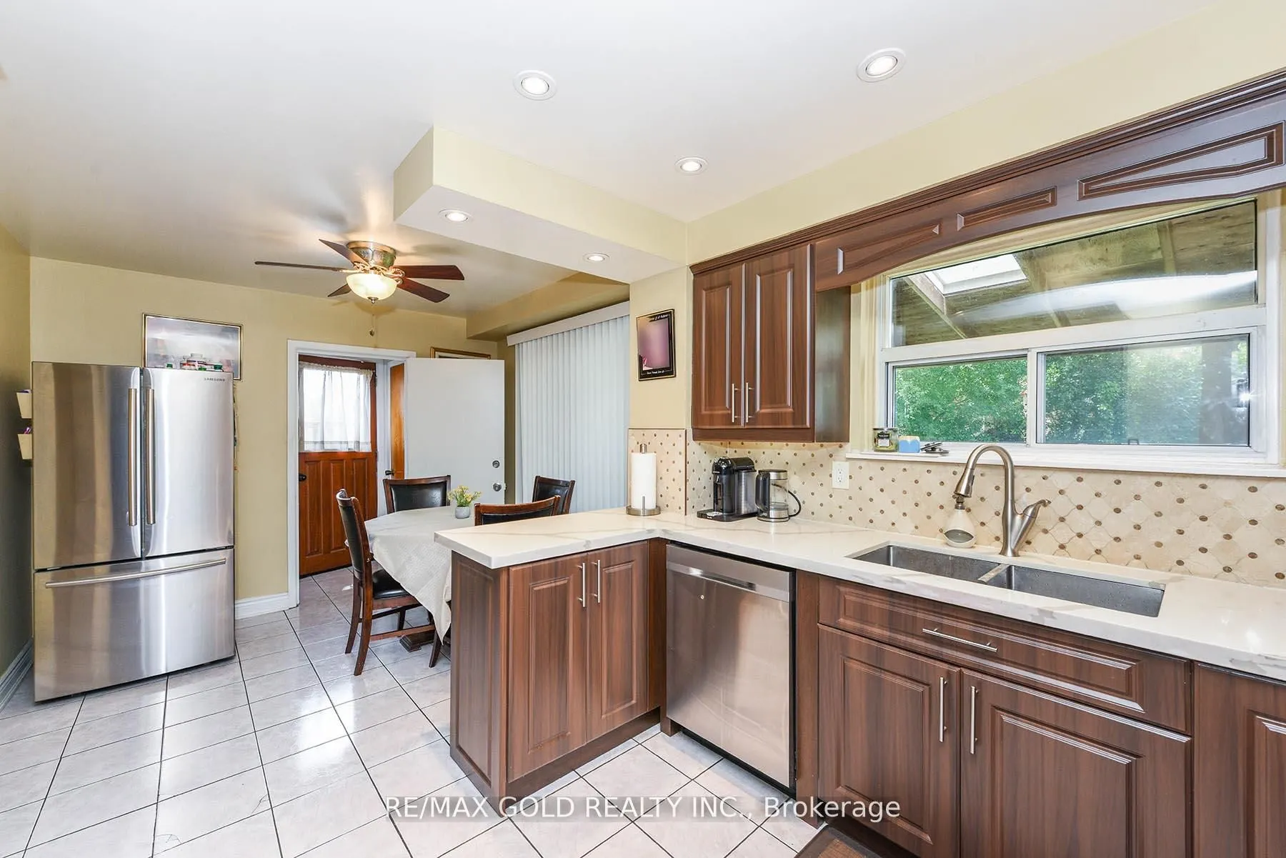 3507 Laddie Crescent