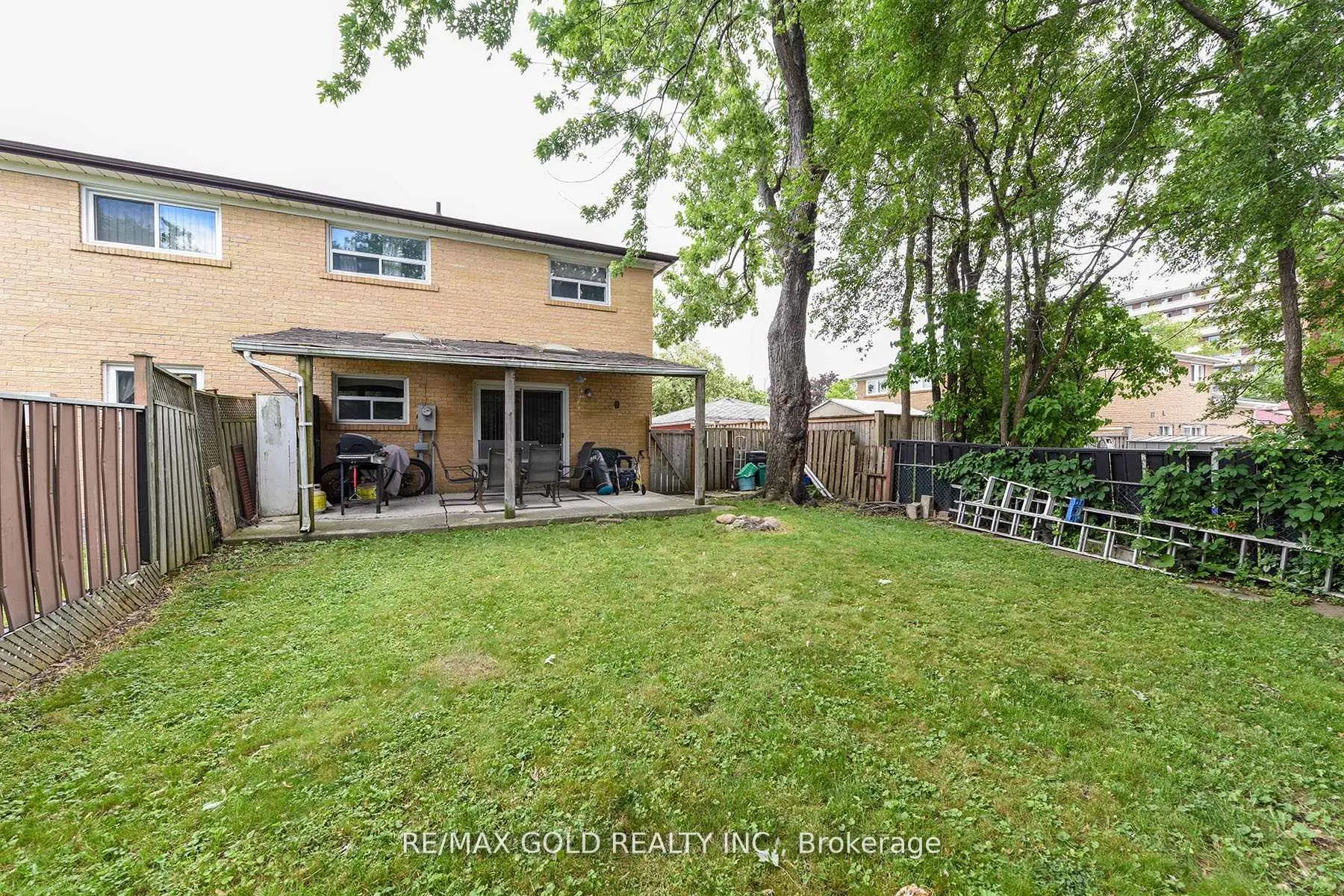 3507 Laddie Crescent