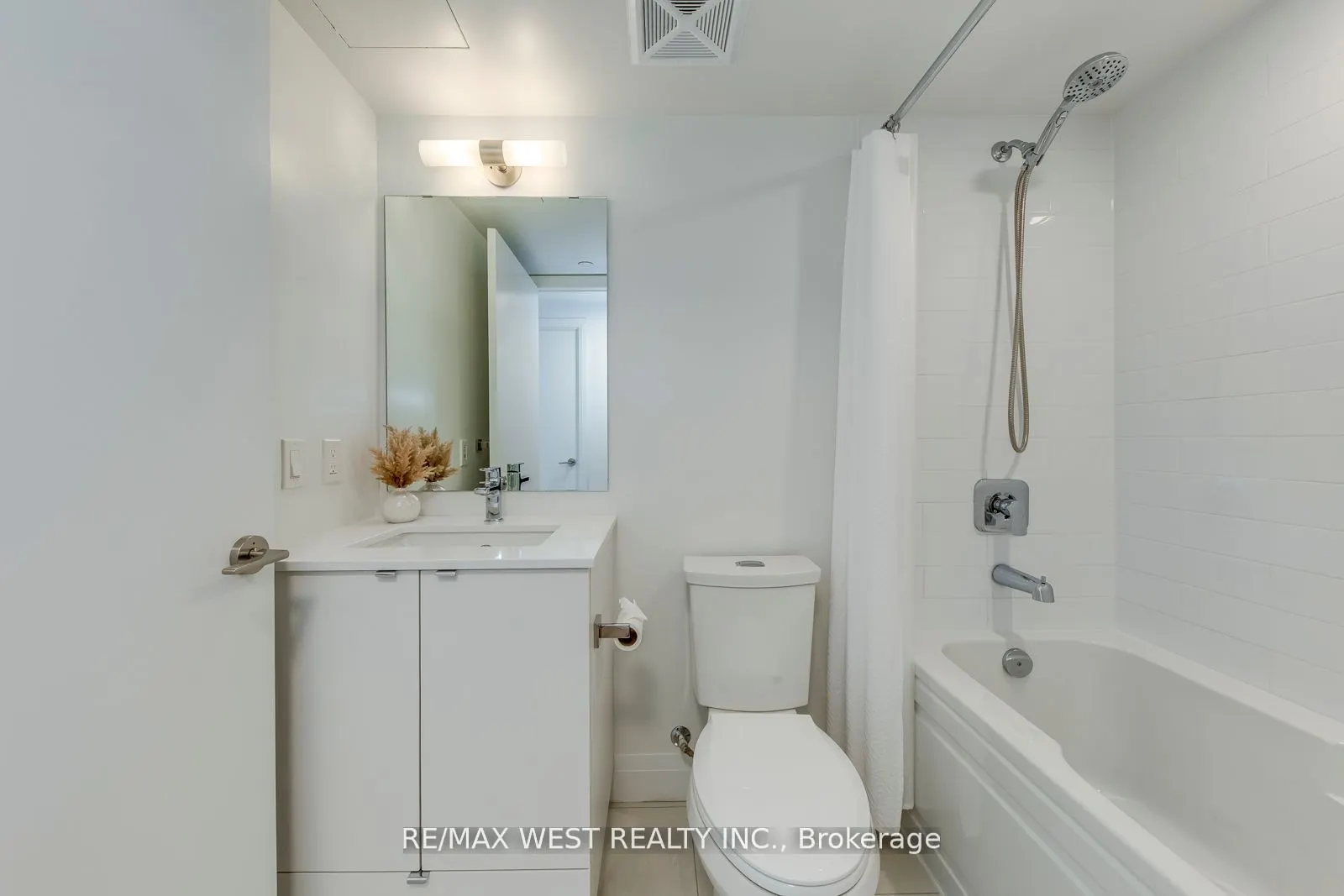 1461 Lawrence Avenue W, #1104