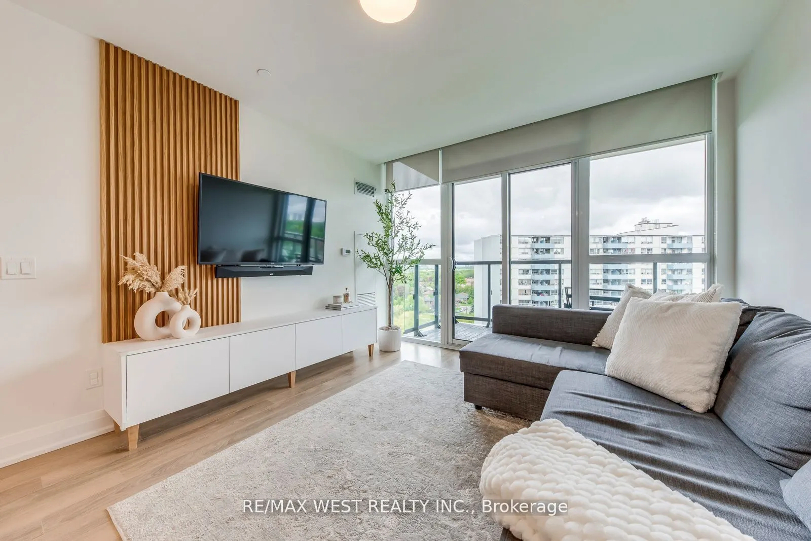 1461 Lawrence Avenue W, #1104