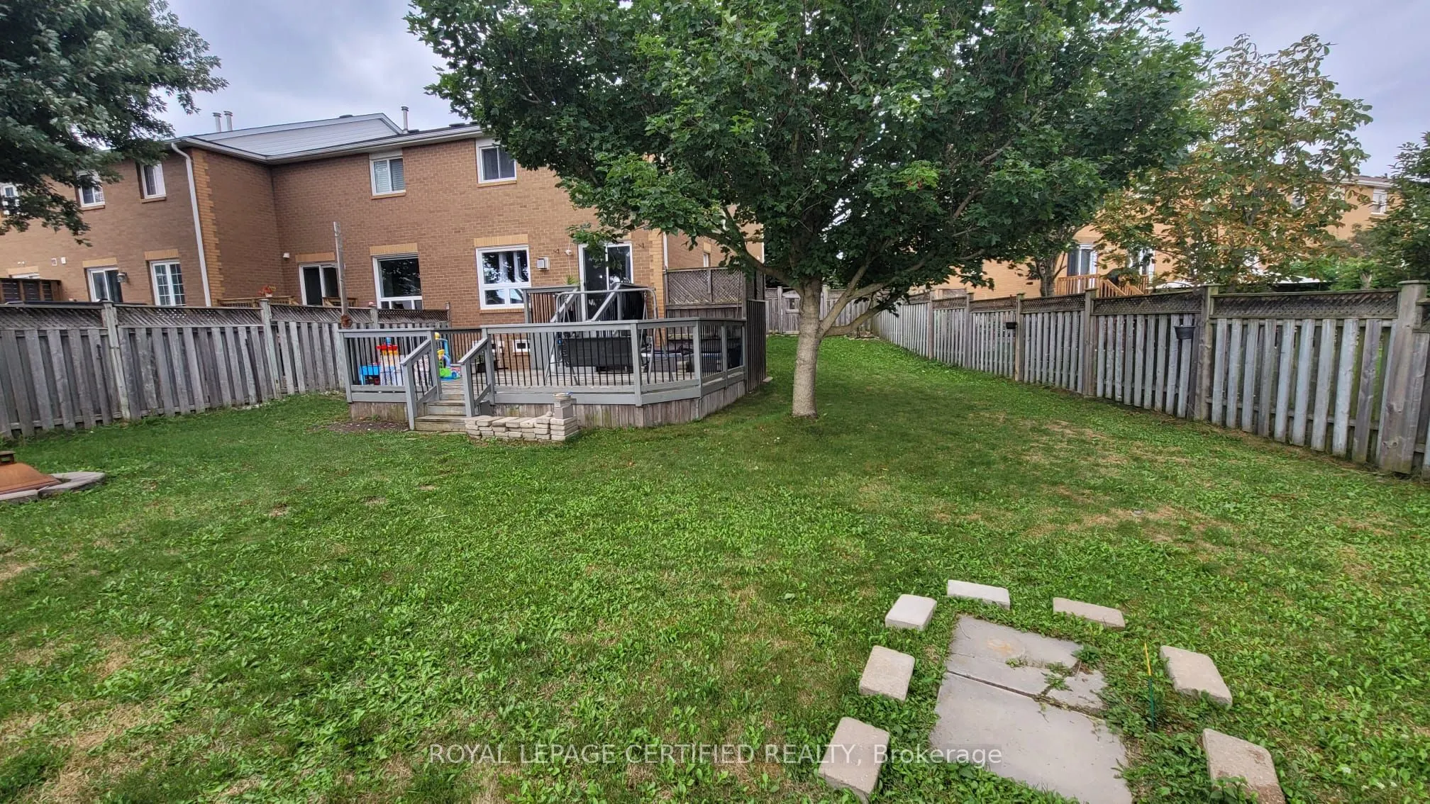 174 Howard Crescent