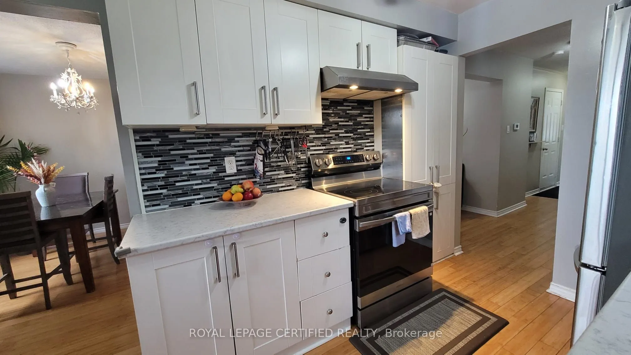 174 Howard Crescent
