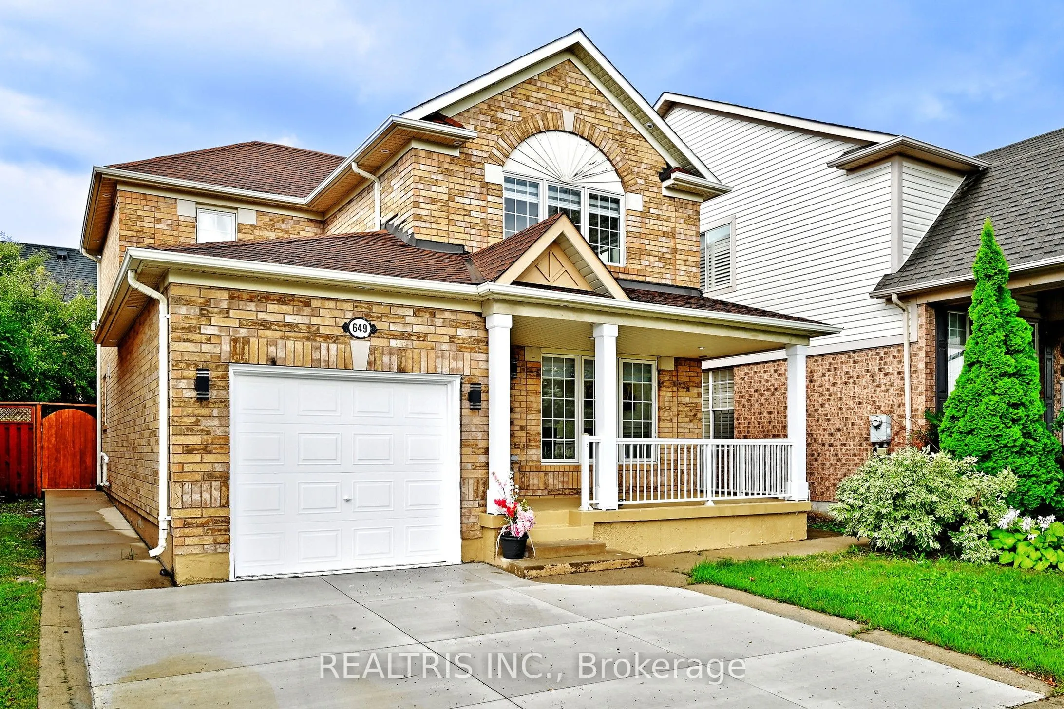 649 Marley Crescent
