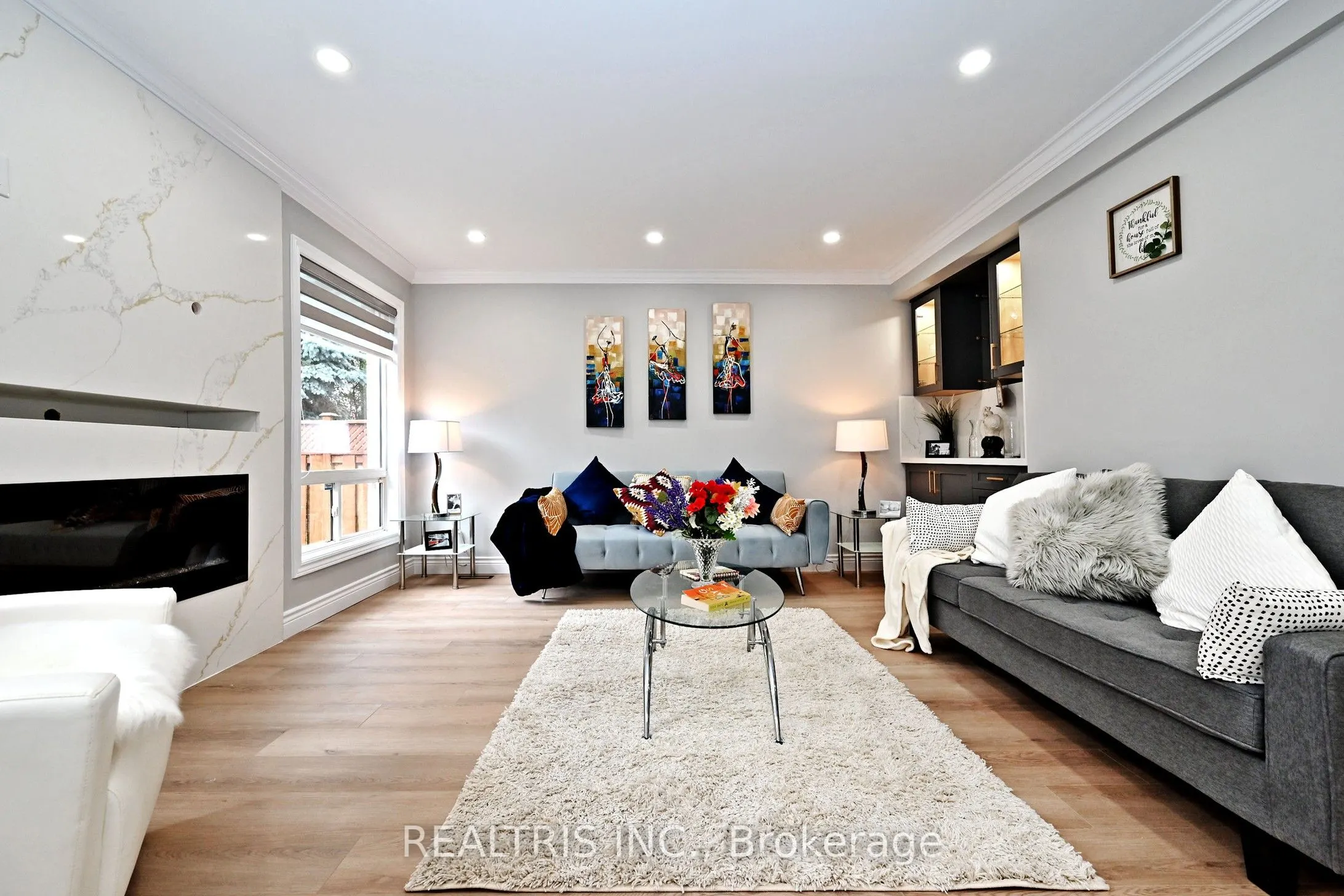 649 Marley Crescent