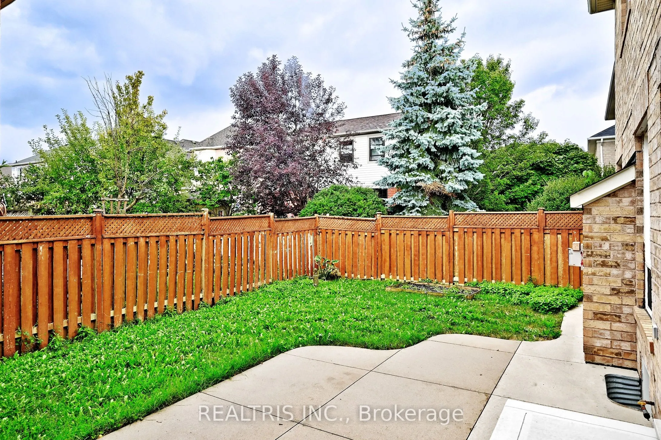 649 Marley Crescent