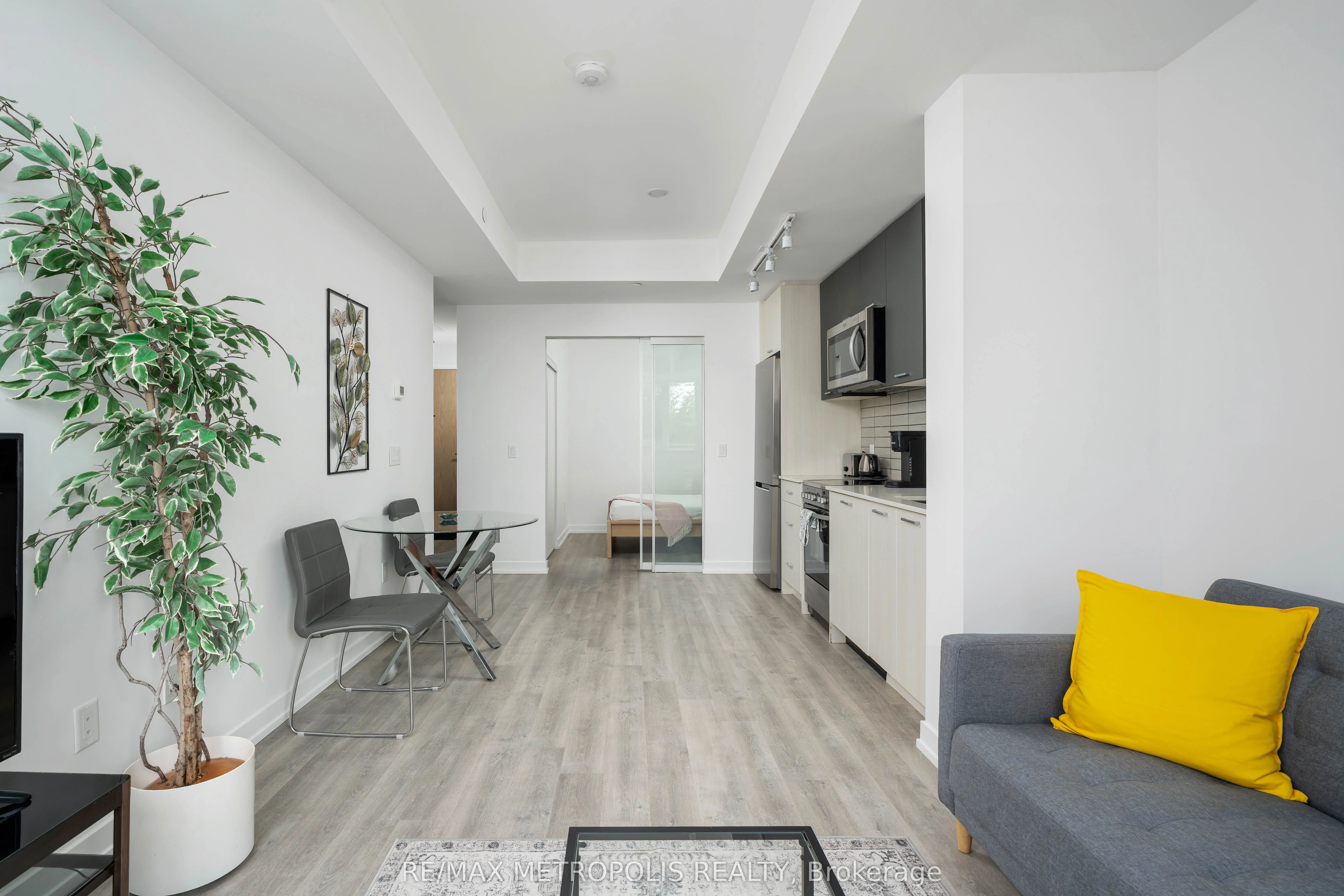 2300 St Clair Avenue W, #307