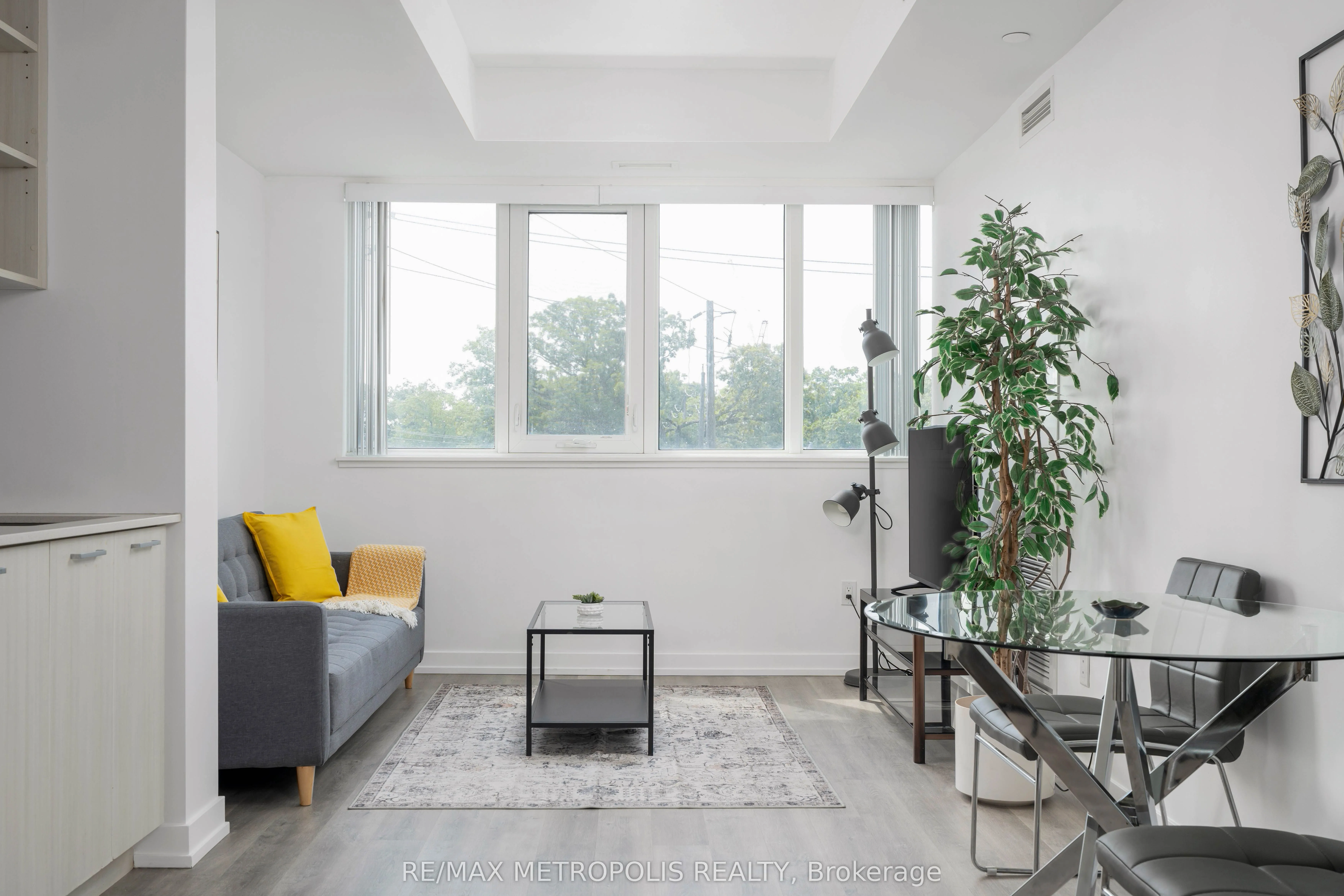 2300 St Clair Avenue W, #307