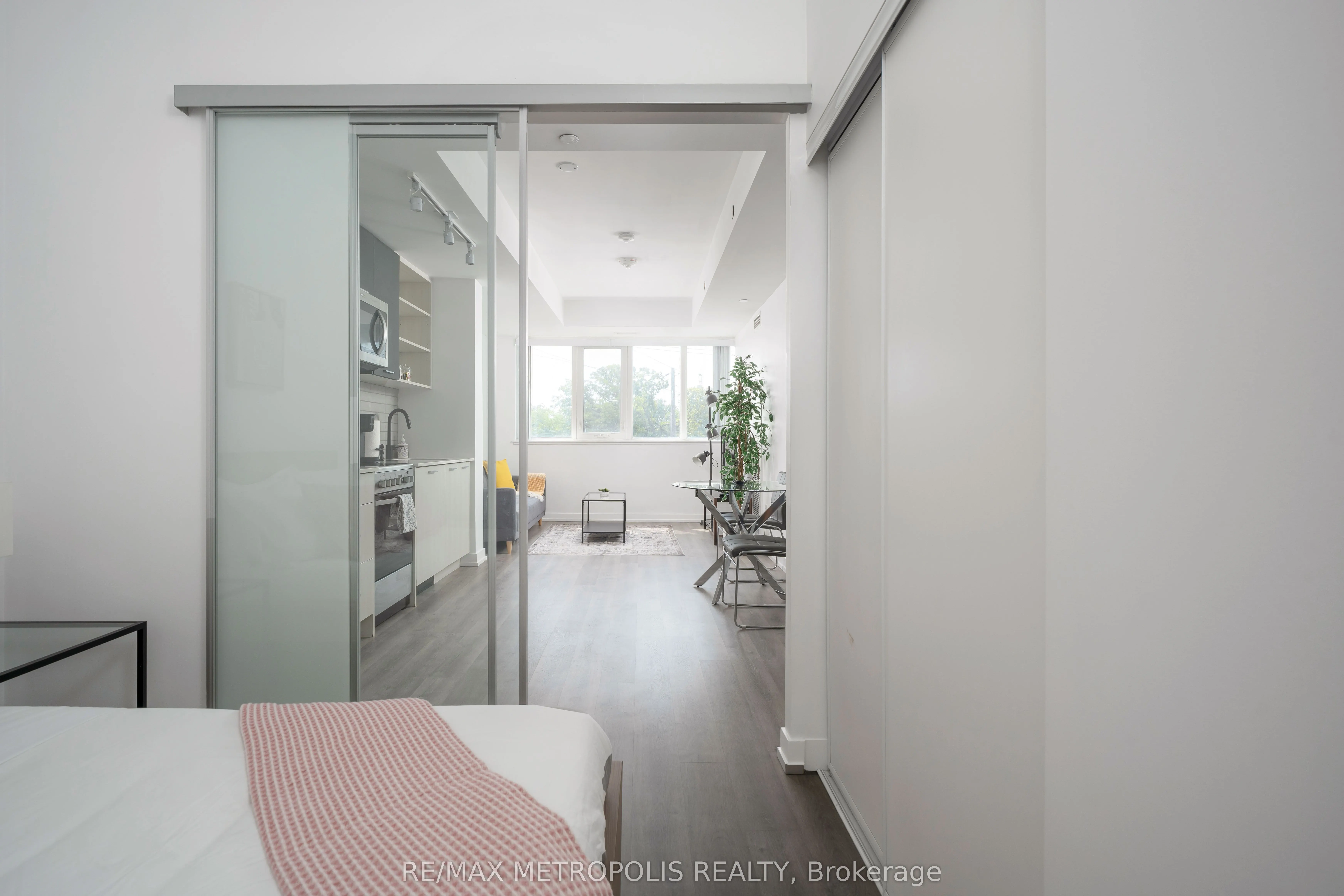 2300 St Clair Avenue W, #307