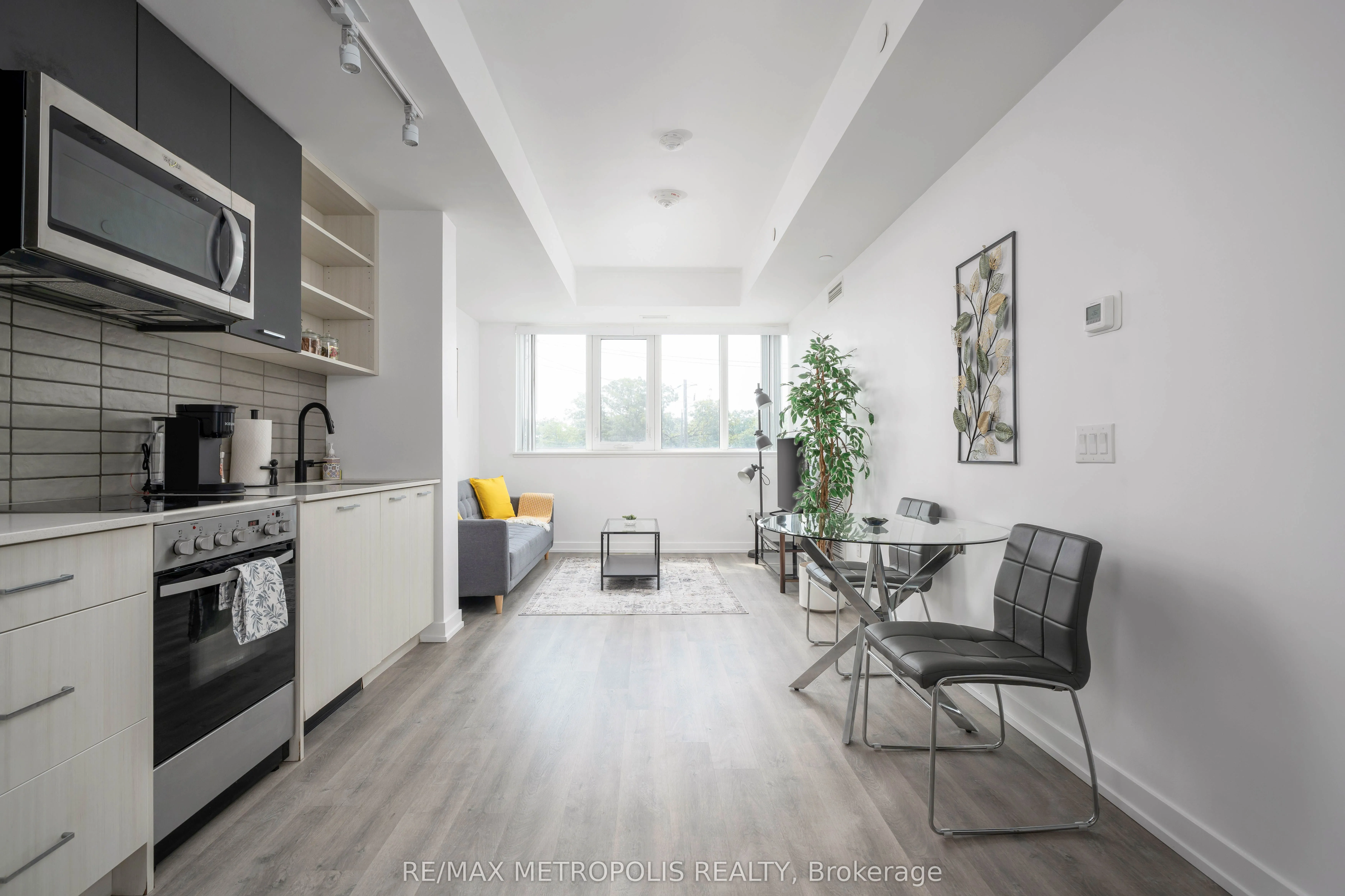 2300 St Clair Avenue W, #307