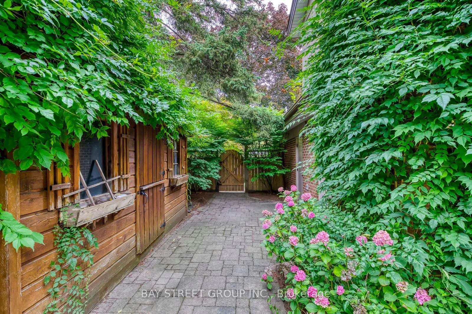 246 BEECHFIELD Road