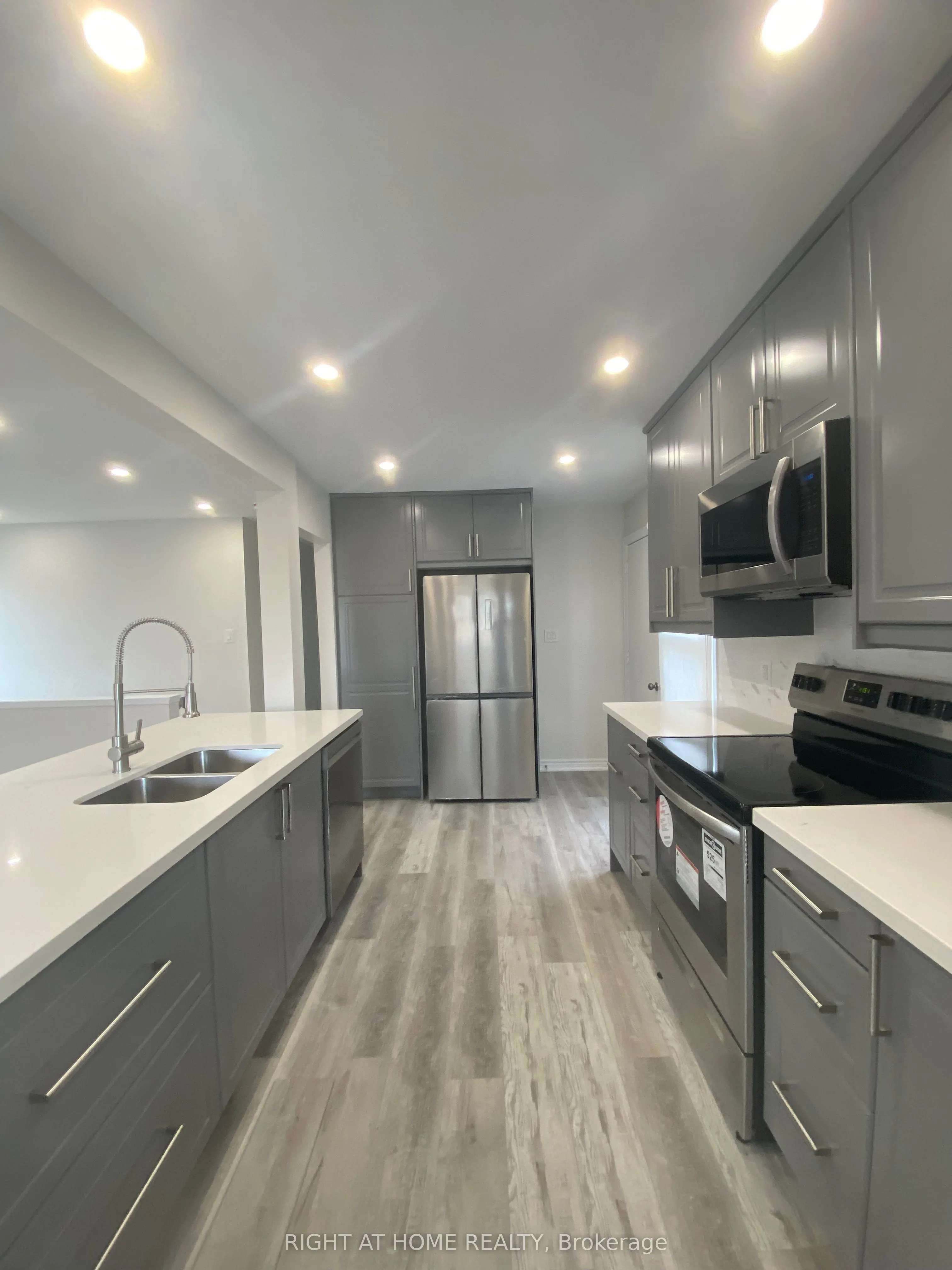 118 Avening Drive