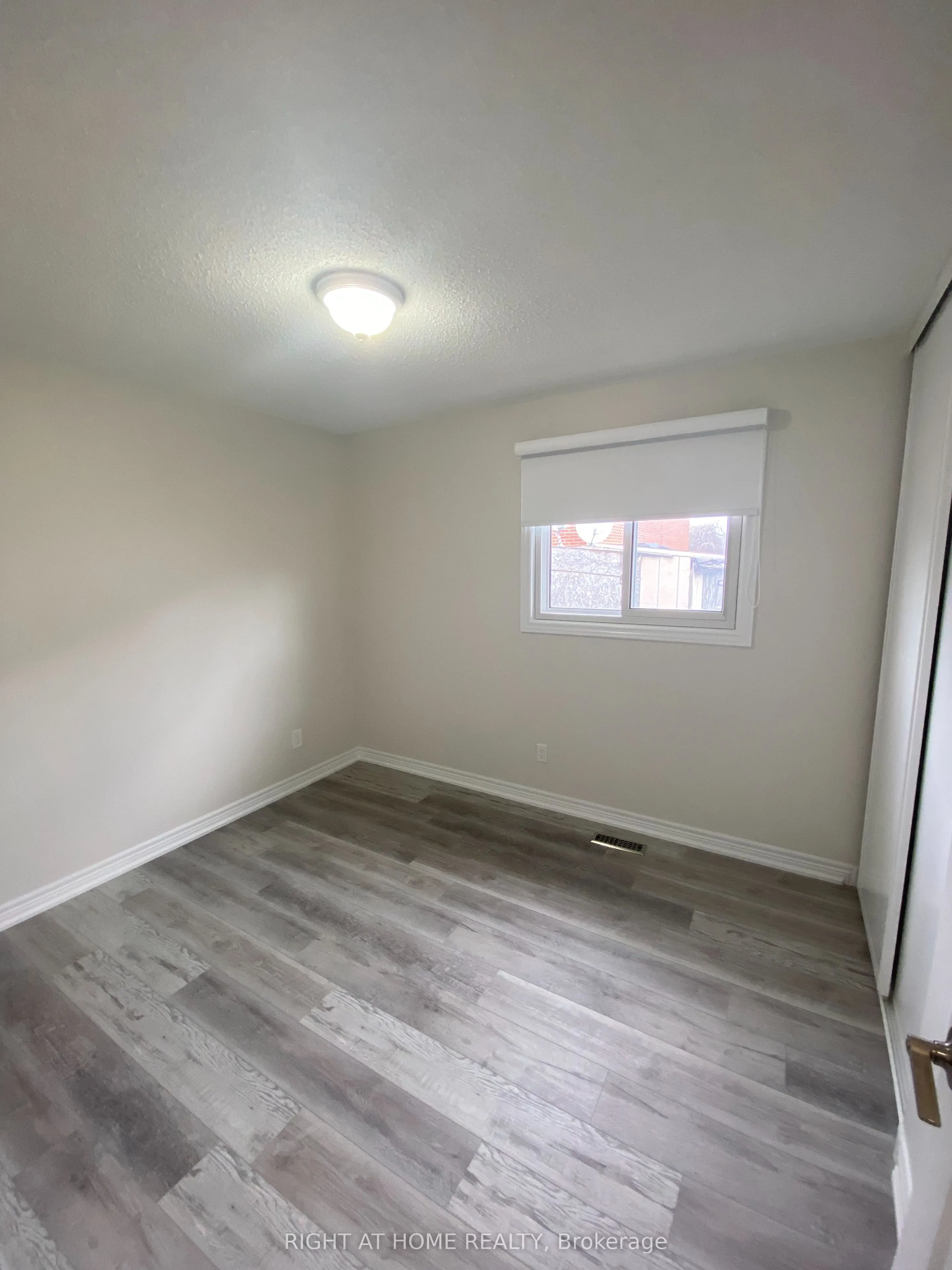 118 Avening Drive