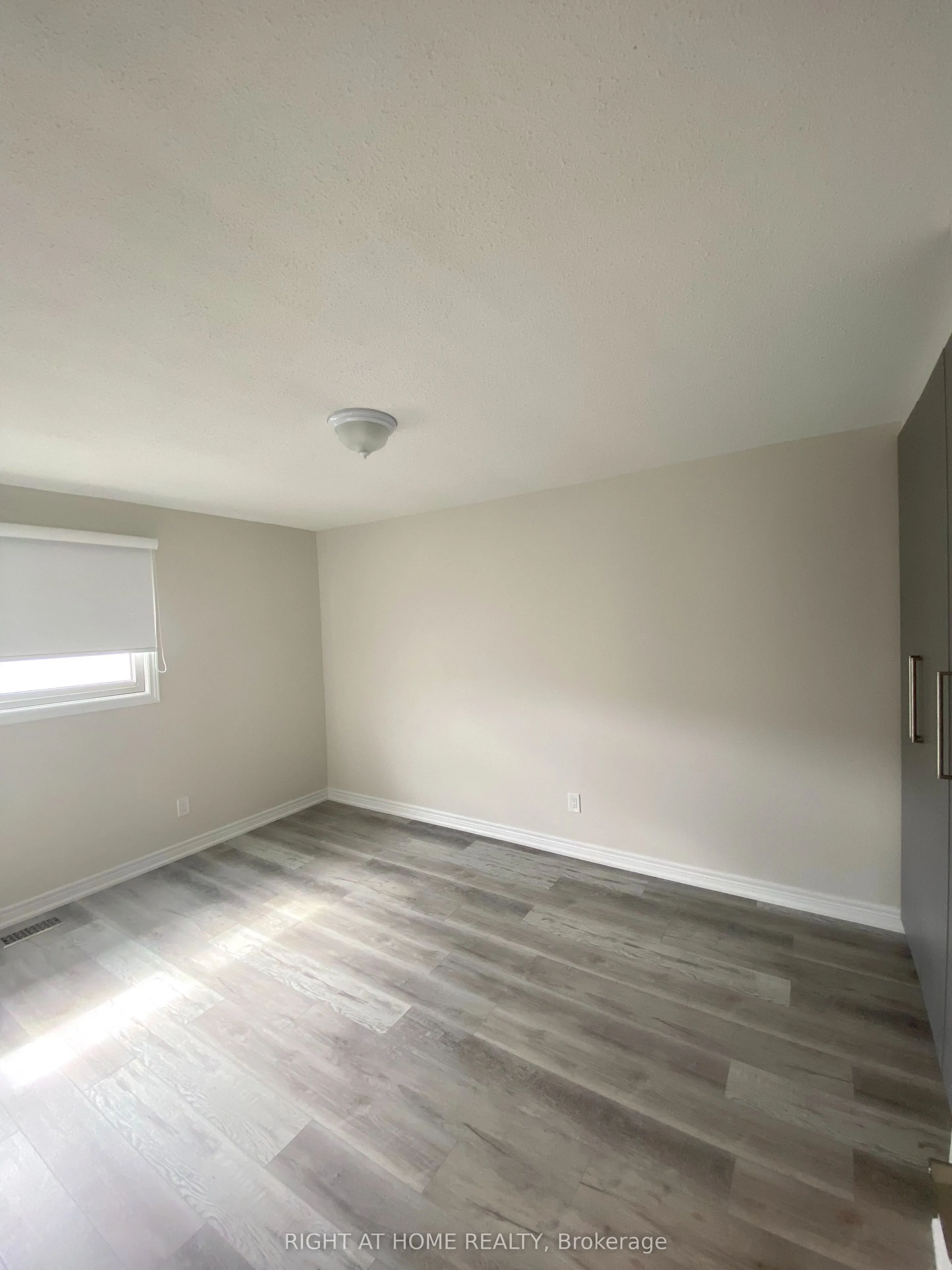 118 Avening Drive