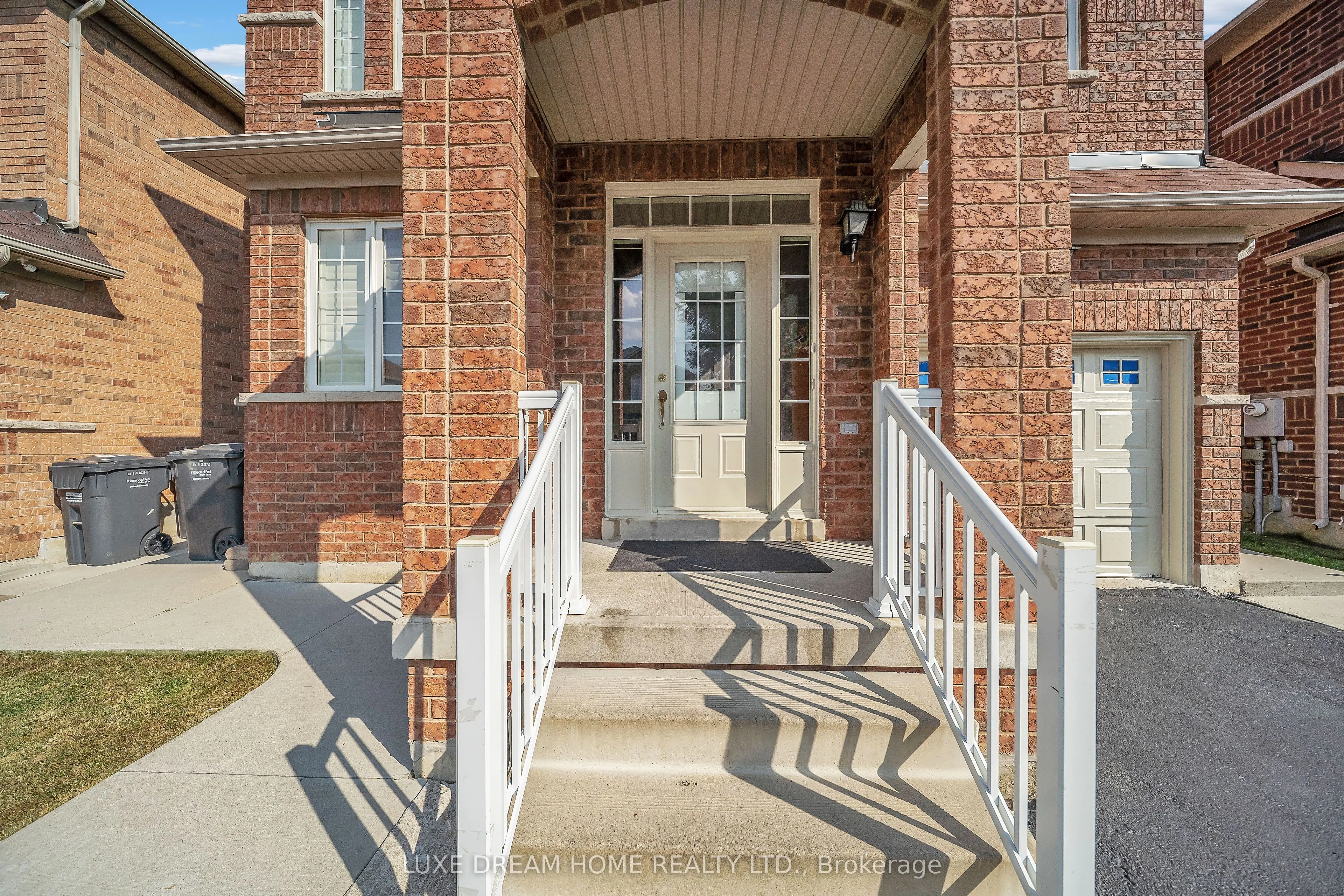 33 Hybrid Street