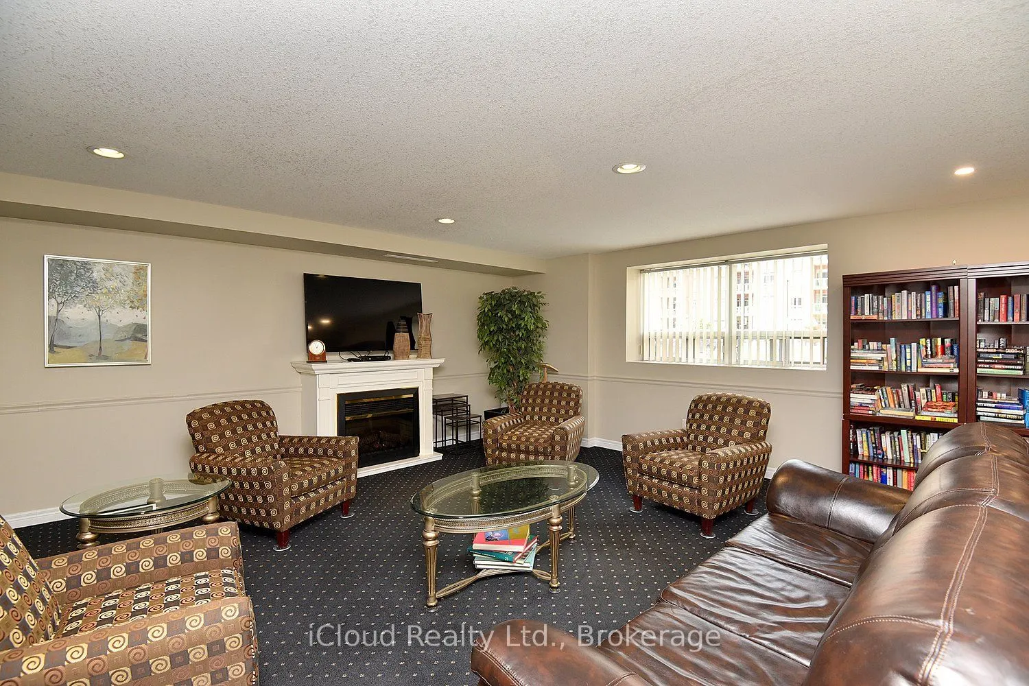 1998 Ironstone Drive, #713