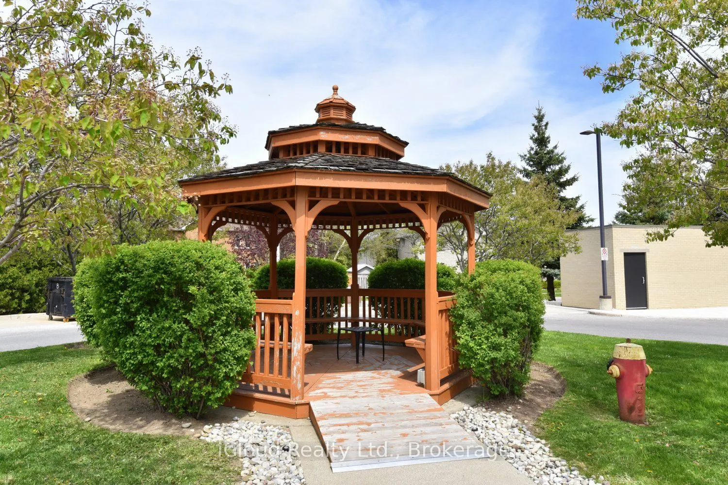 1998 Ironstone Drive, #713