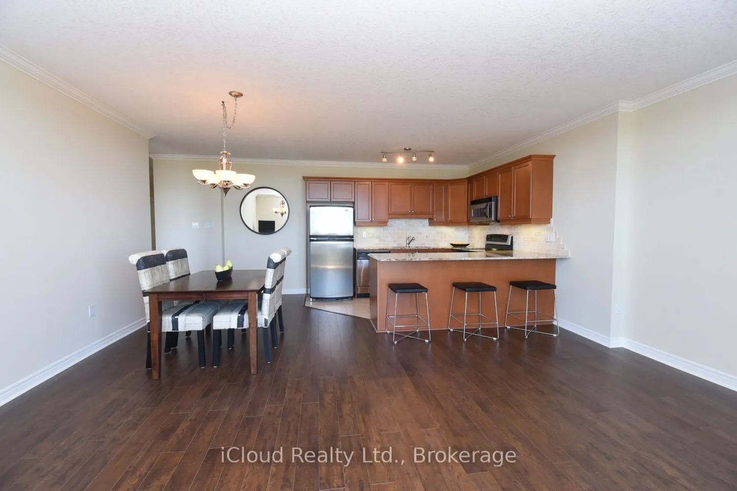 1998 Ironstone Drive, #713
