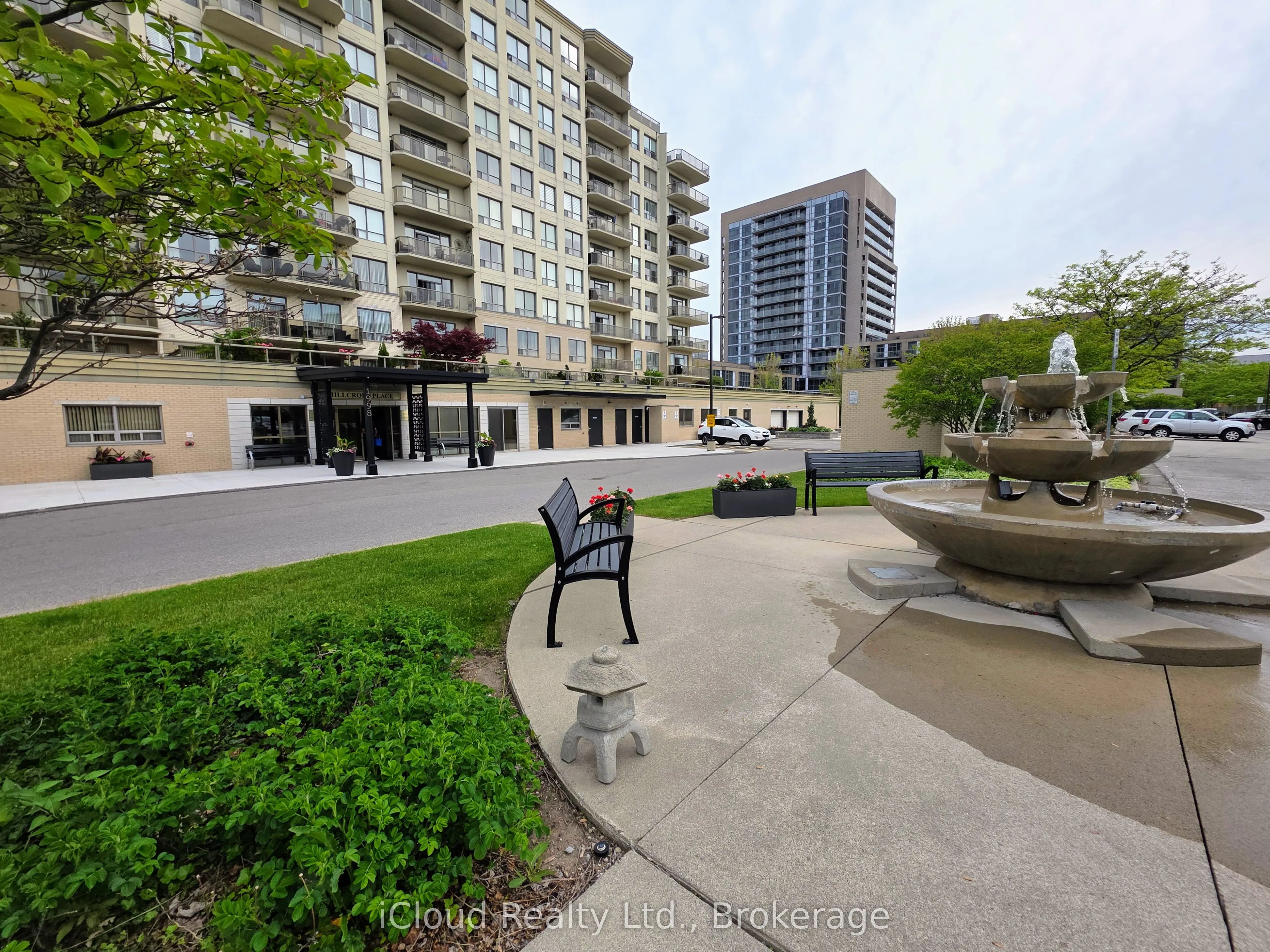 1998 Ironstone Drive, #713
