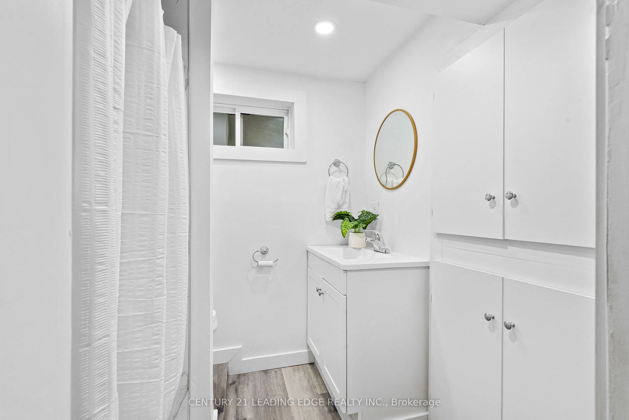 3651 Broomhill Crescent