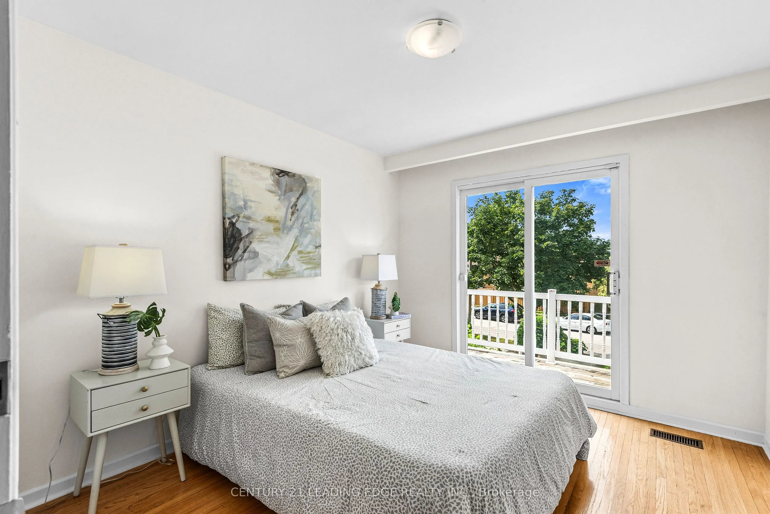 3651 Broomhill Crescent