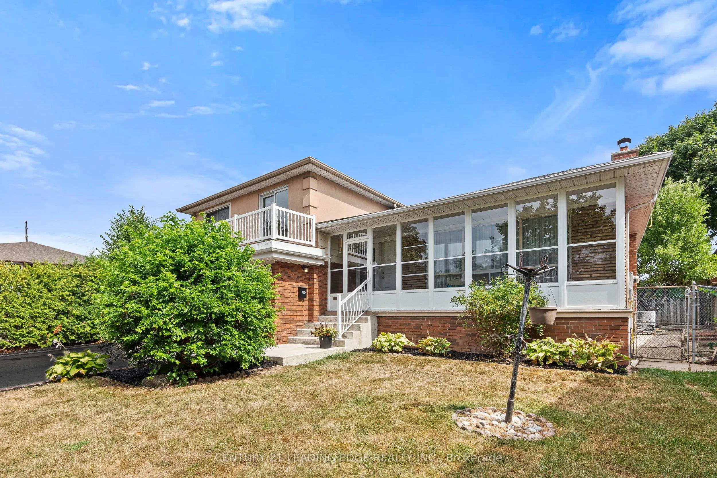 3651 Broomhill Crescent
