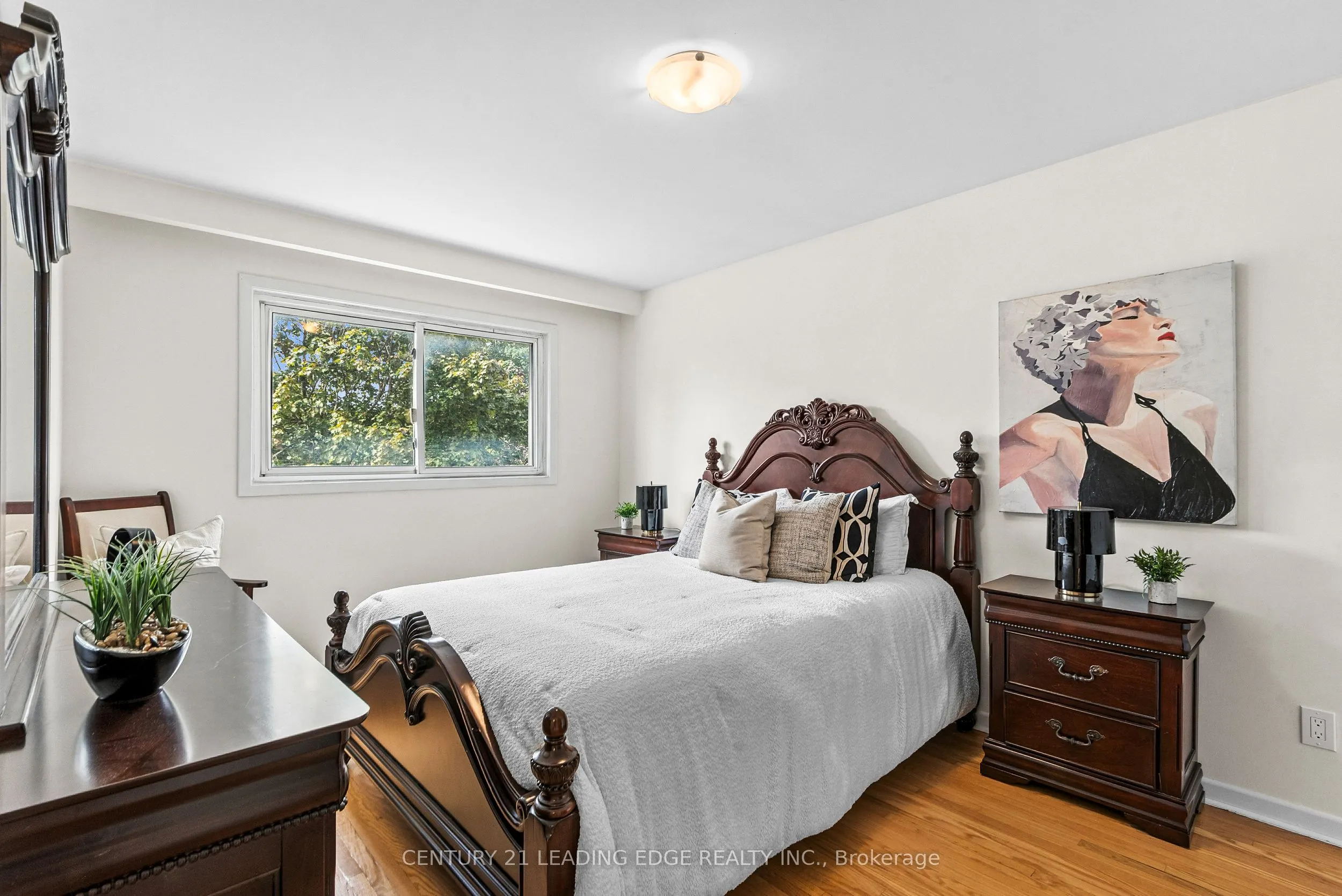 3651 Broomhill Crescent