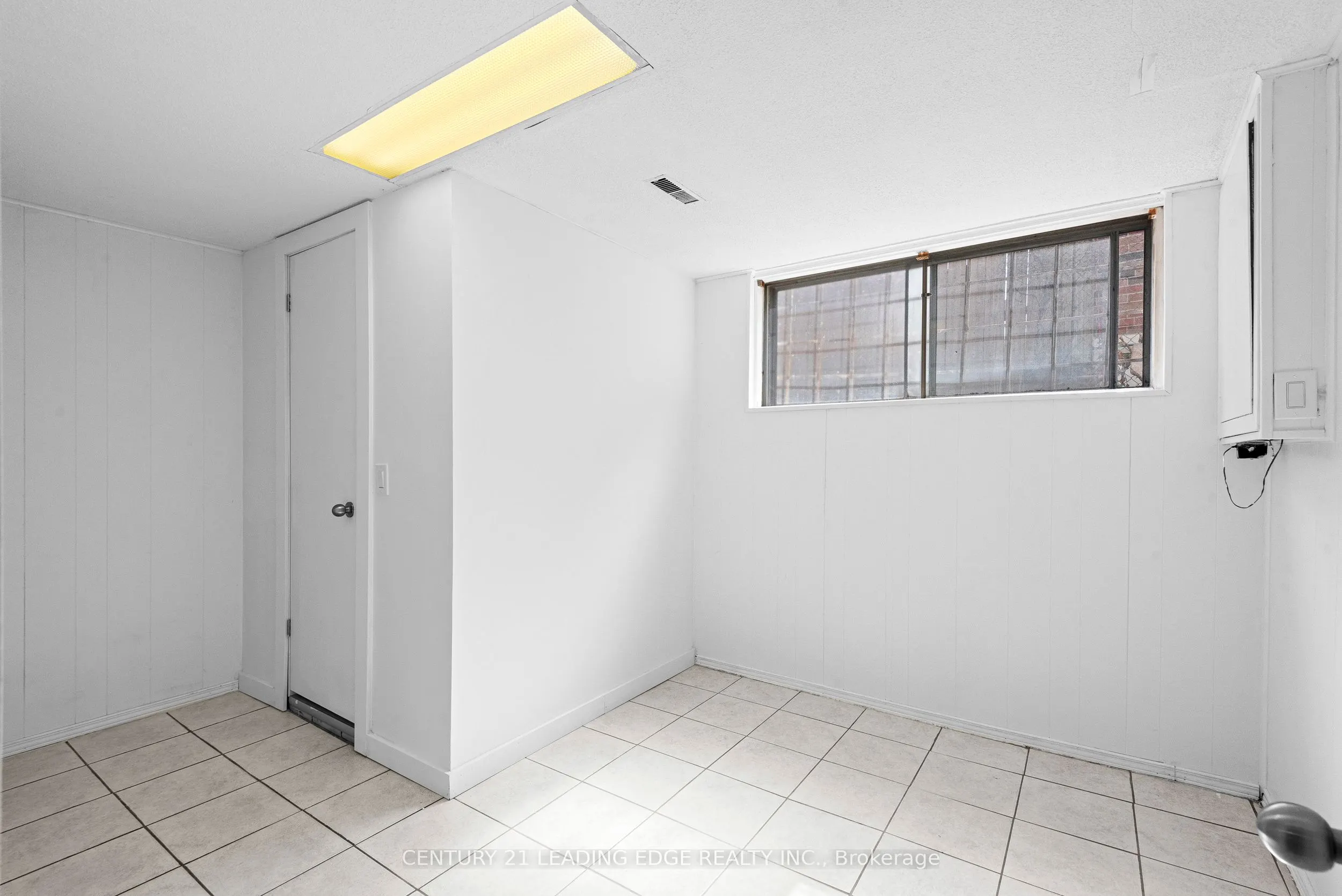 3651 Broomhill Crescent