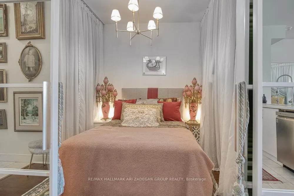 60 Absolute Avenue, #1507