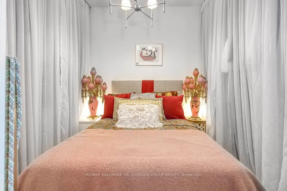 60 Absolute Avenue, #1507