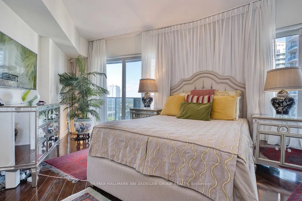 60 Absolute Avenue, #1507
