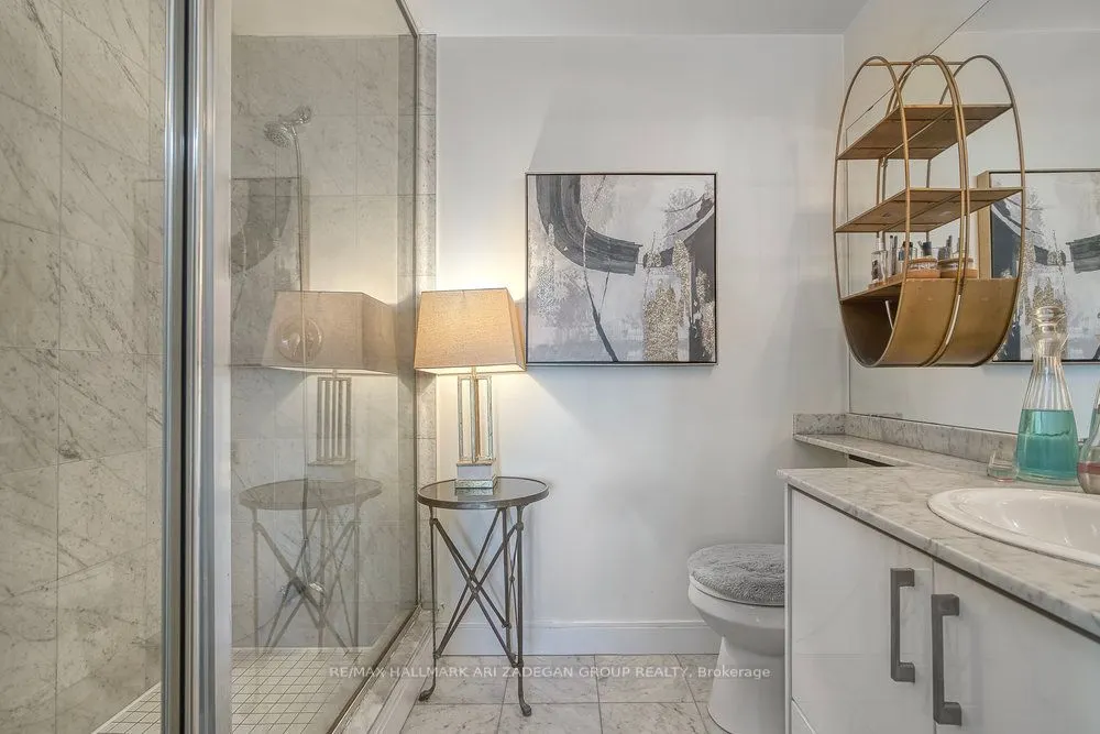 60 Absolute Avenue, #1507