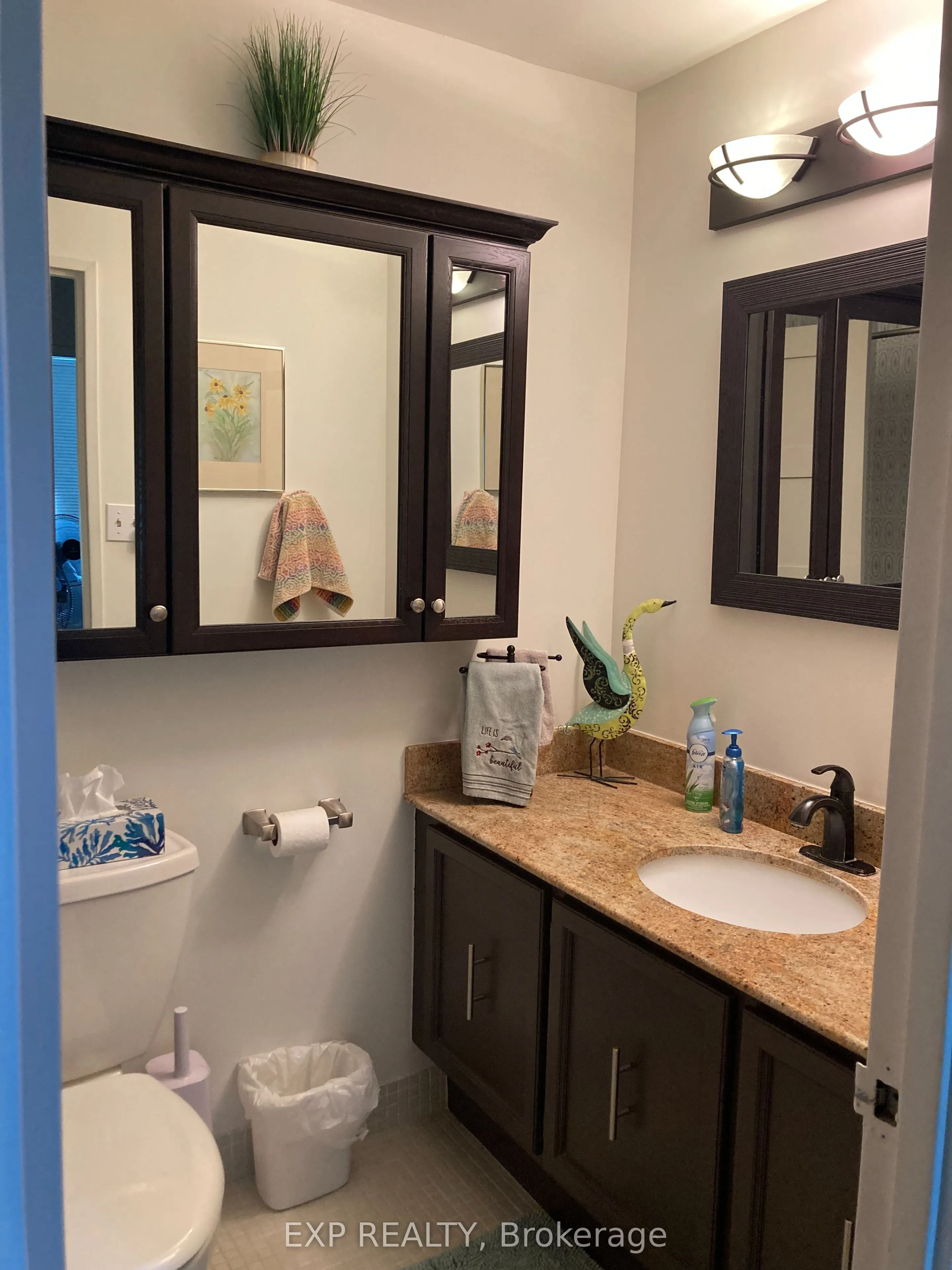5250 Lakeshore Road, #104