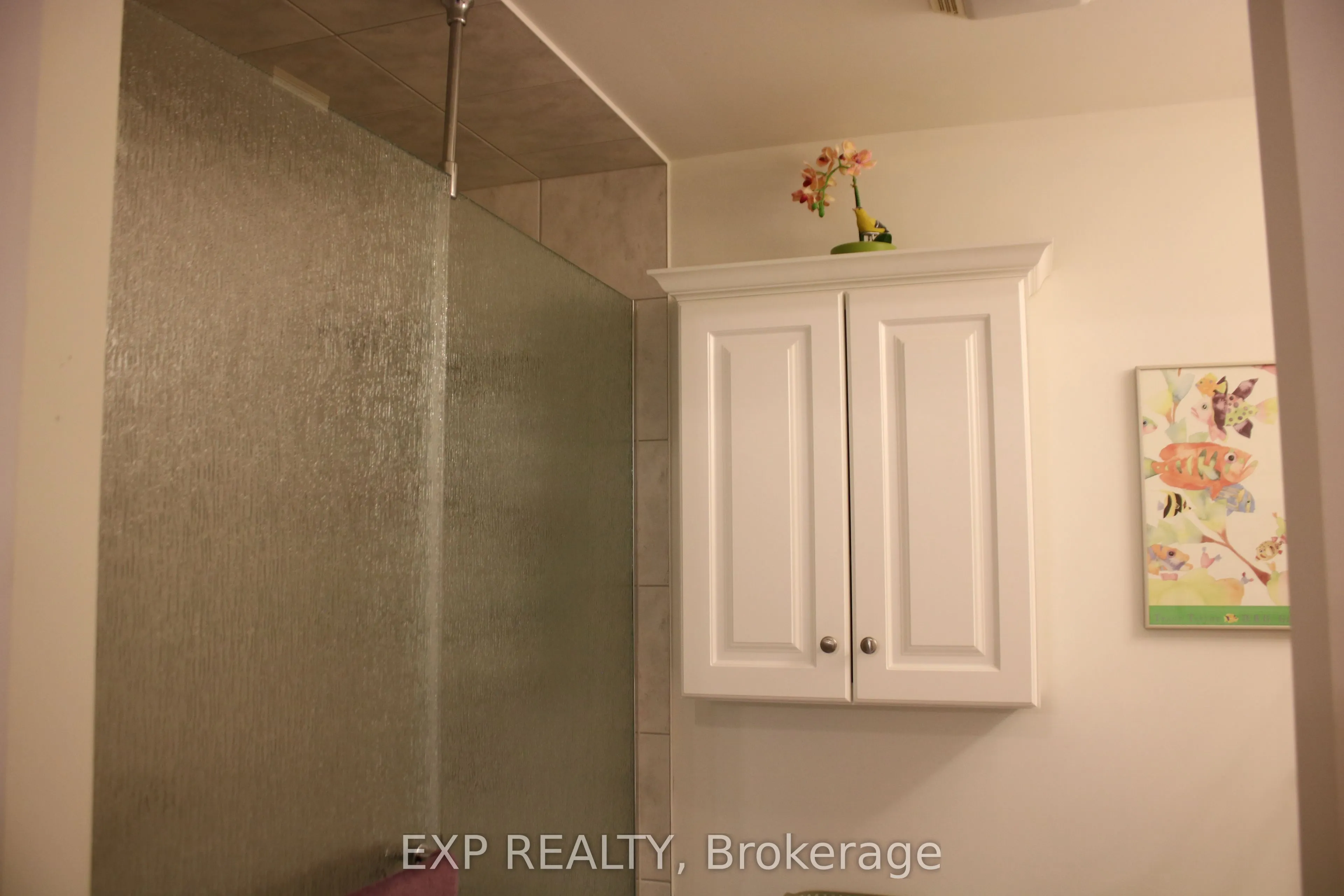 5250 Lakeshore Road, #104